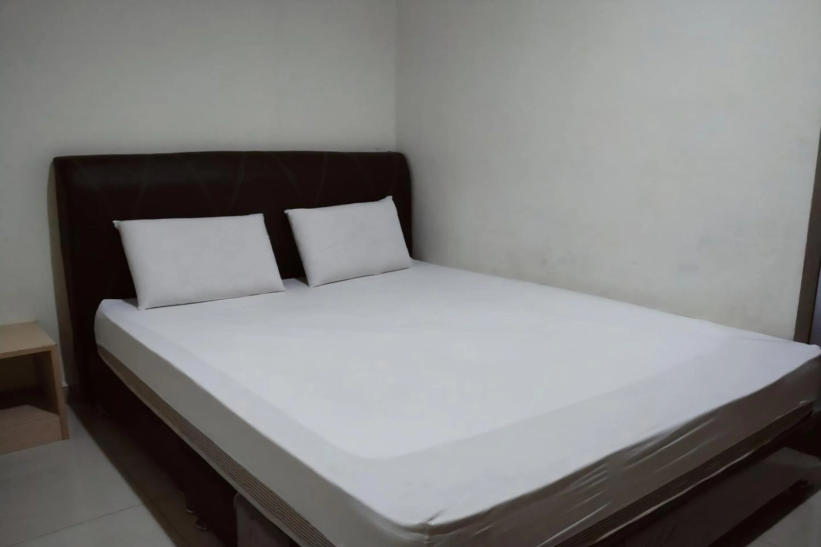 Bedroom, Bed in Hotel O Pondok Almirah