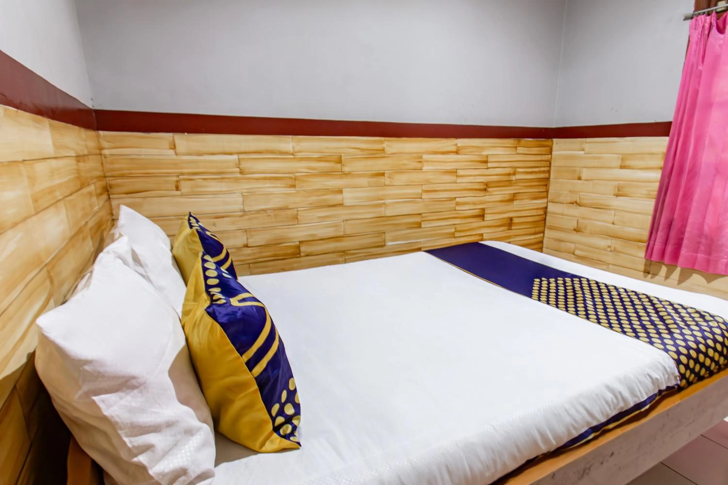 Bedroom, Bed in Hotel O De Lanang Homestay Near Masjid Janapria