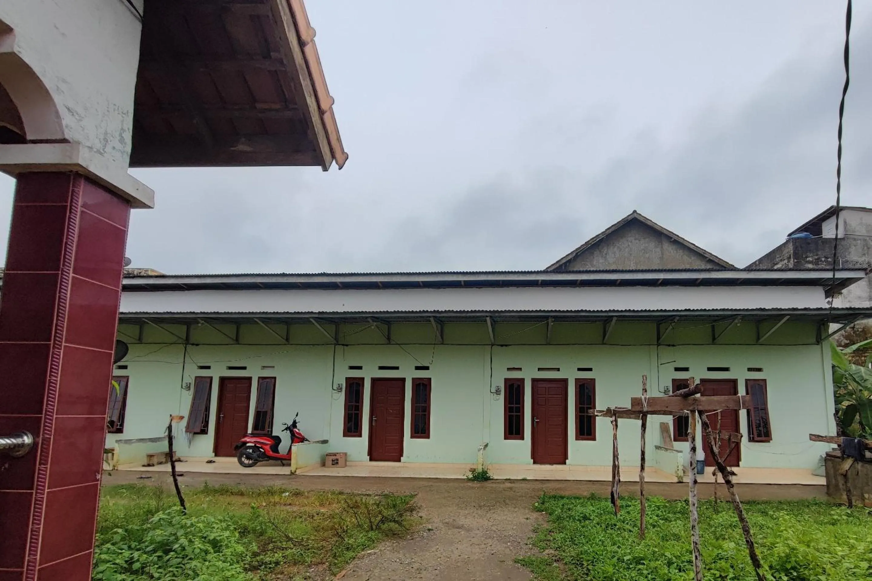 Facade/entrance in Hotel O The Noru Syariah