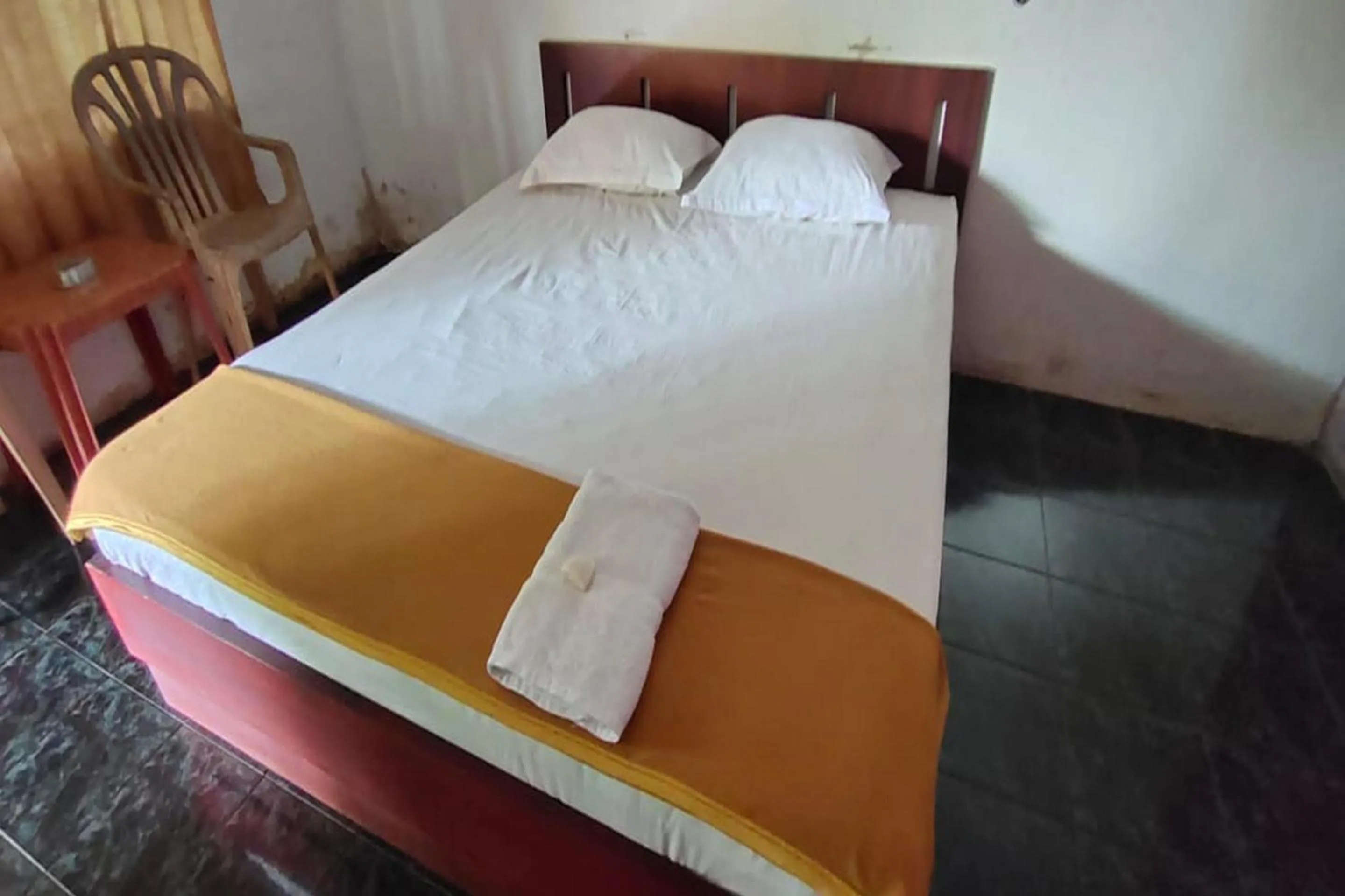 Bedroom, Bed in Hotel O Wisma Haji BunbunNearYani Heahlerr