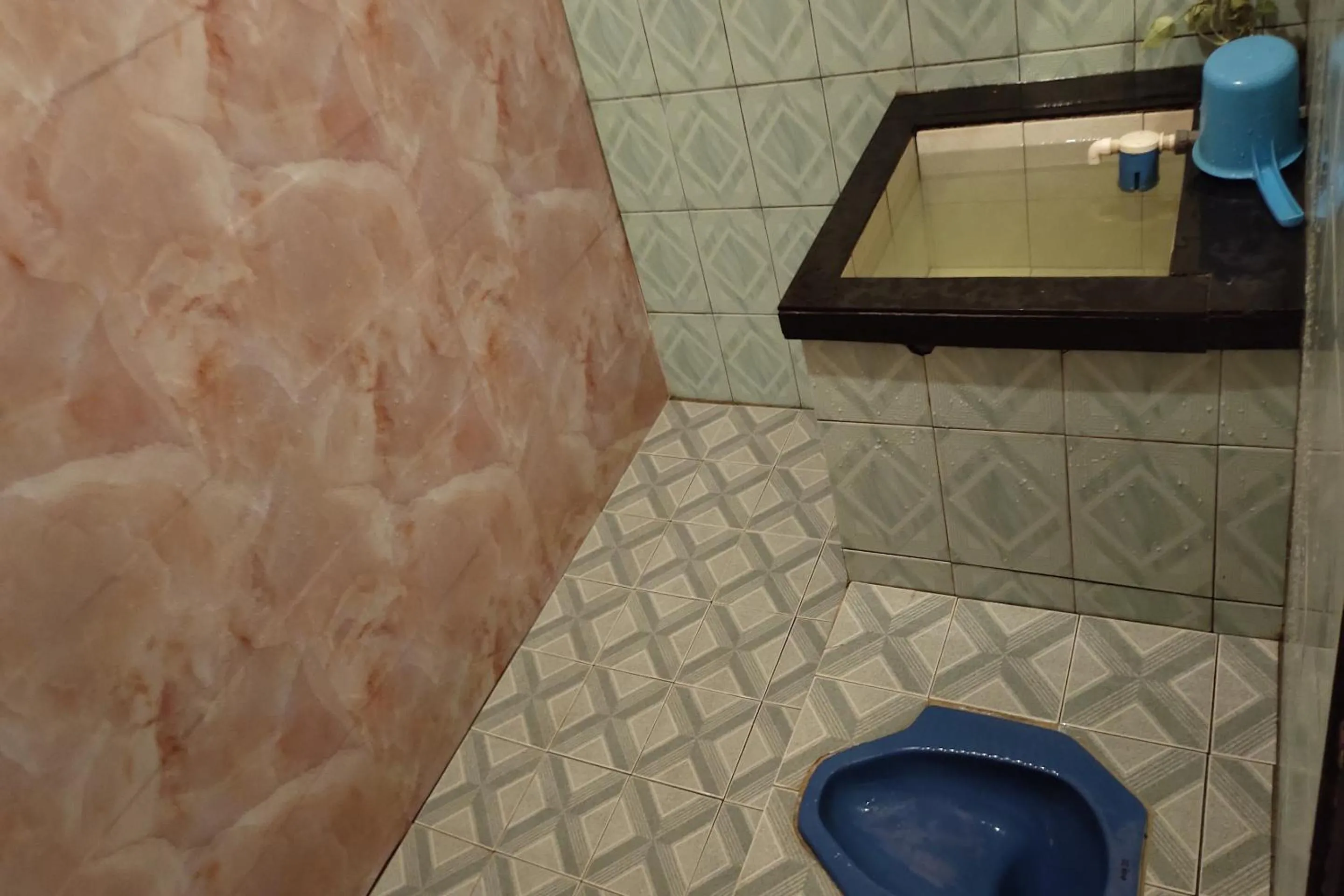 Bedroom in Hotel O Wisma Haji BunbunNearYani Heahlerr