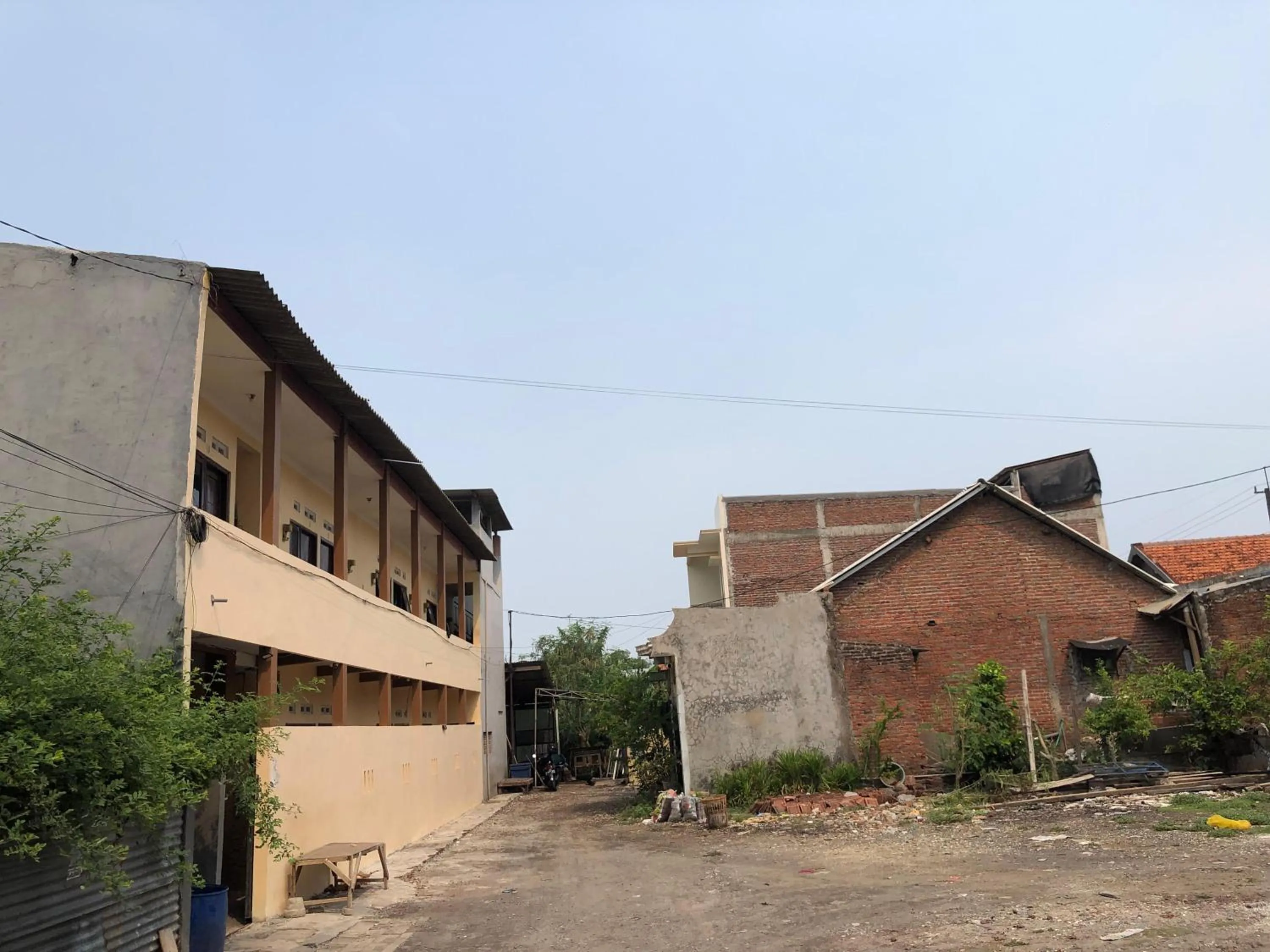 Facade/entrance in Hotel O Homestay Puri Indah SyariahNearBandara Internasional Juanda