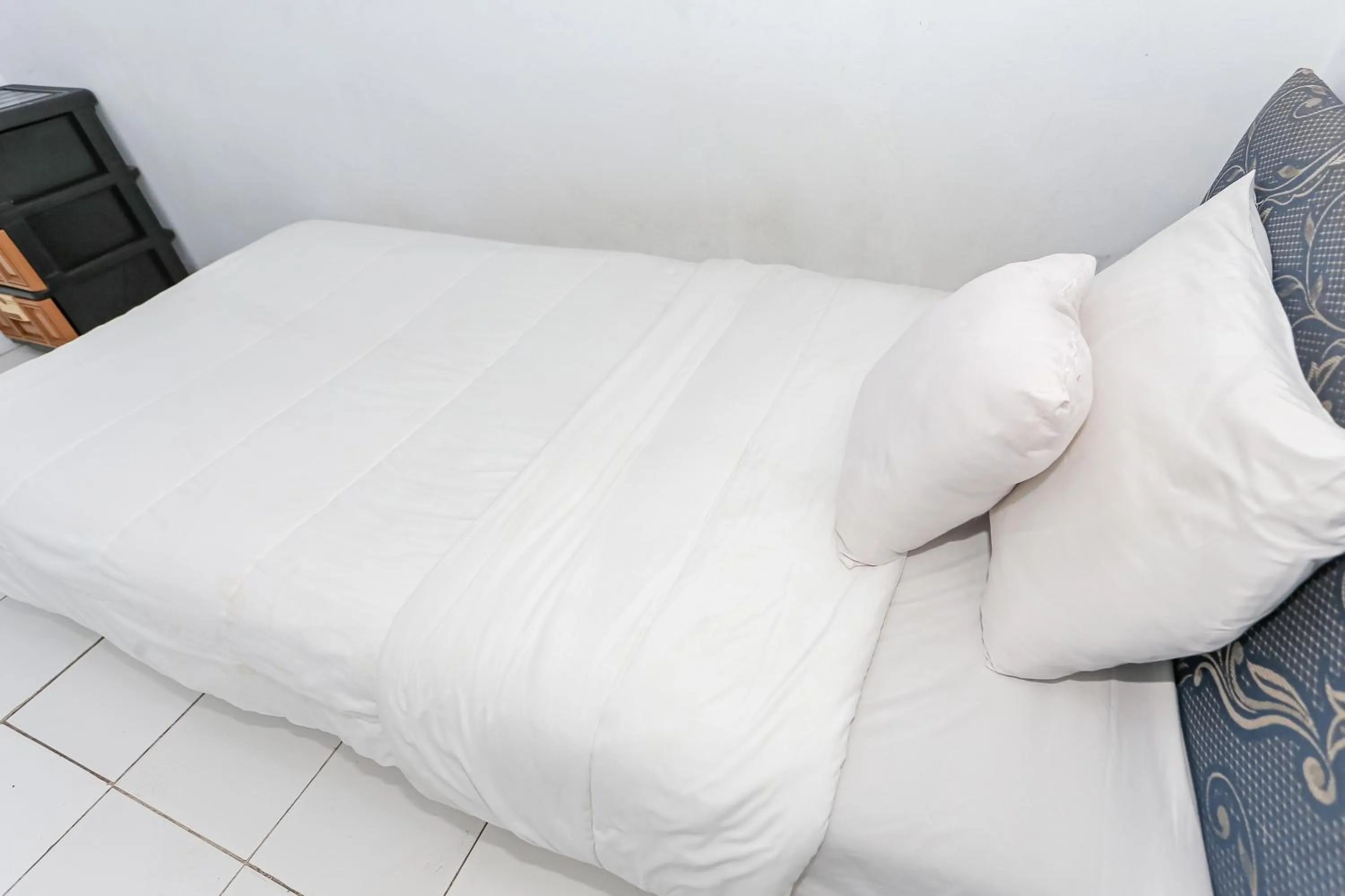 Bedroom in SPOT ON 93515 Pulo Gebang Guest House