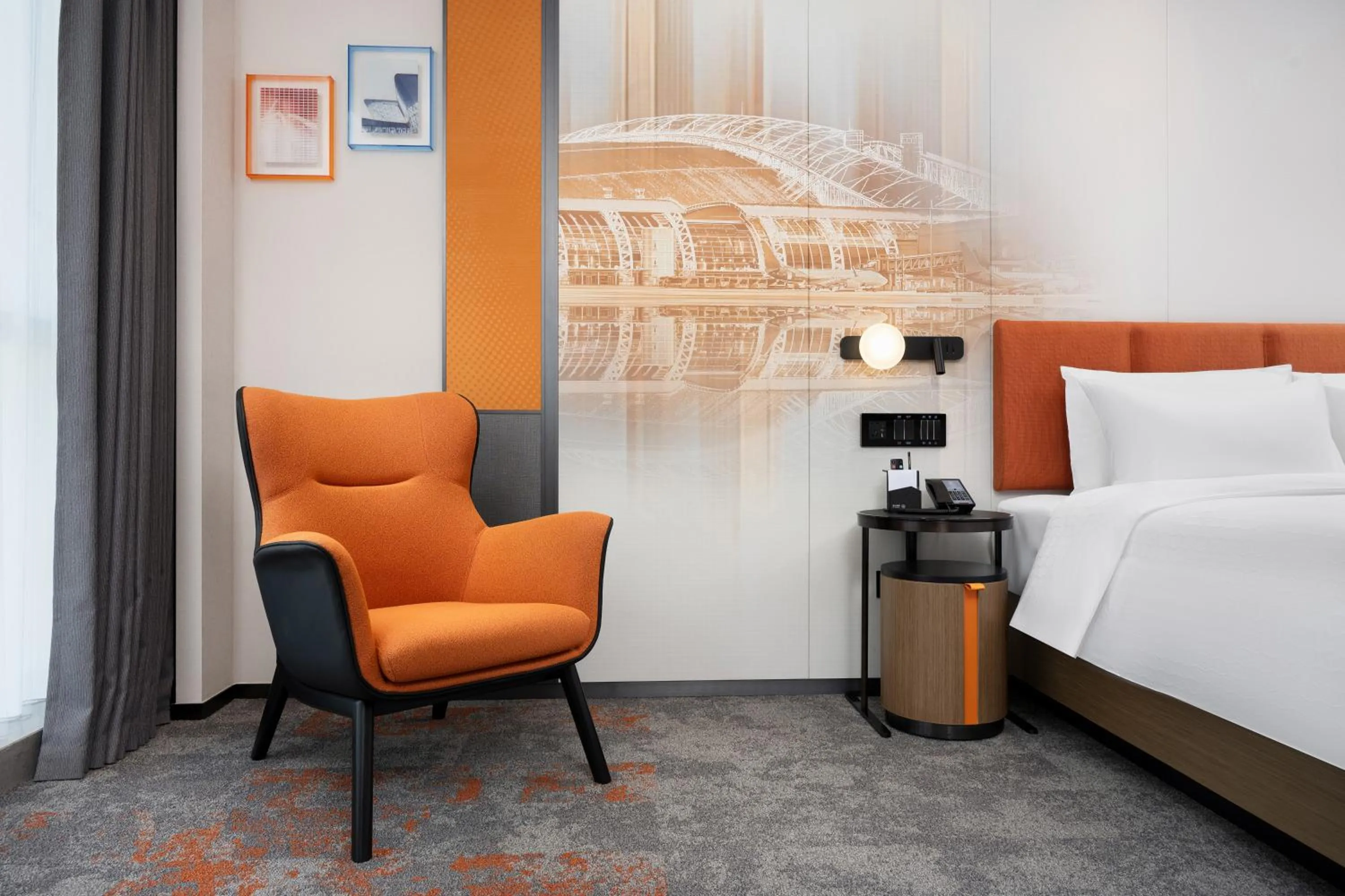 Seating area, Bed in Hampton by Hilton Guangzhou Renhe Baiyun Airport-Free Shuttle Bus During The Canton Fair