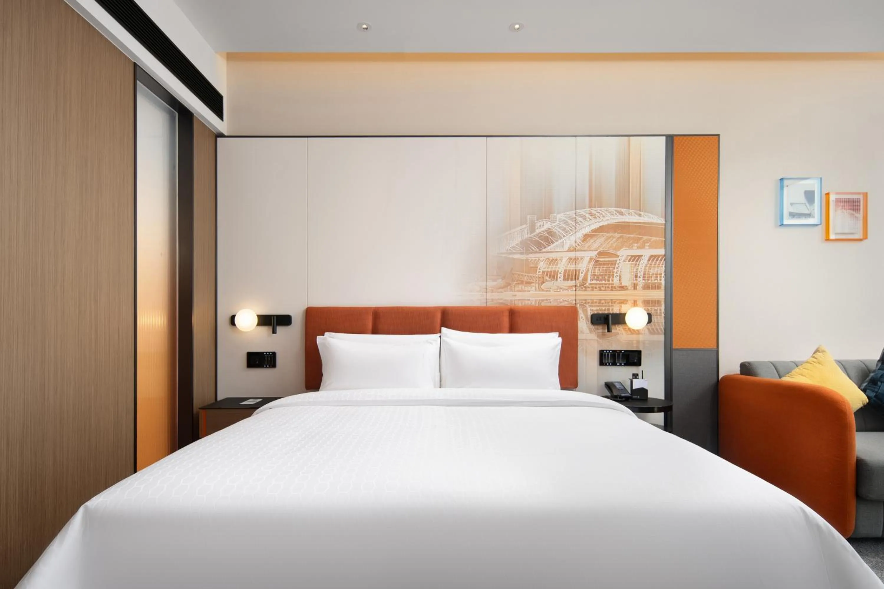 Bed in Hampton by Hilton Guangzhou Renhe Baiyun Airport-Free Shuttle Bus During The Canton Fair