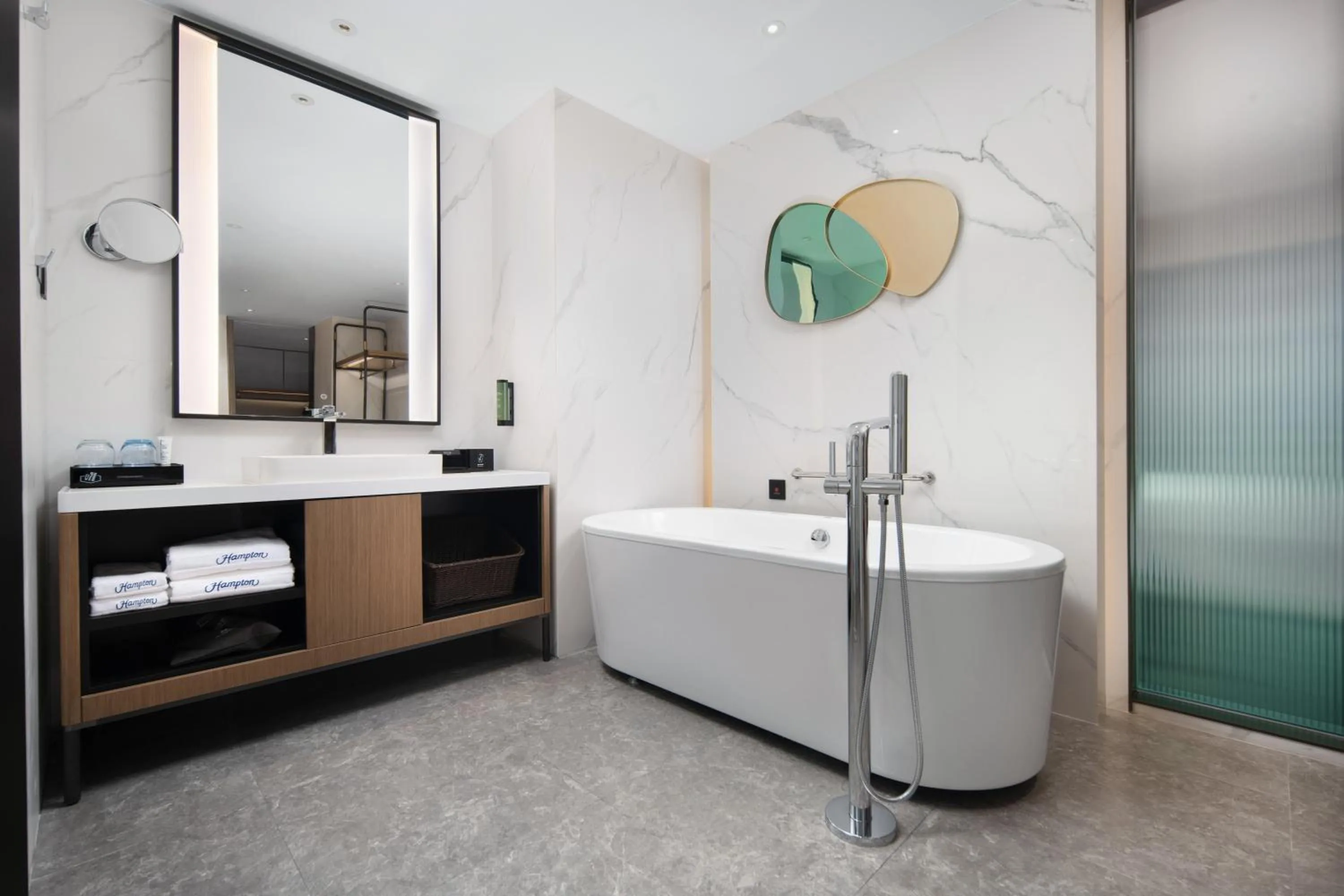 Bathroom in Hampton by Hilton Guangzhou Renhe Baiyun Airport-Free Shuttle Bus During The Canton Fair