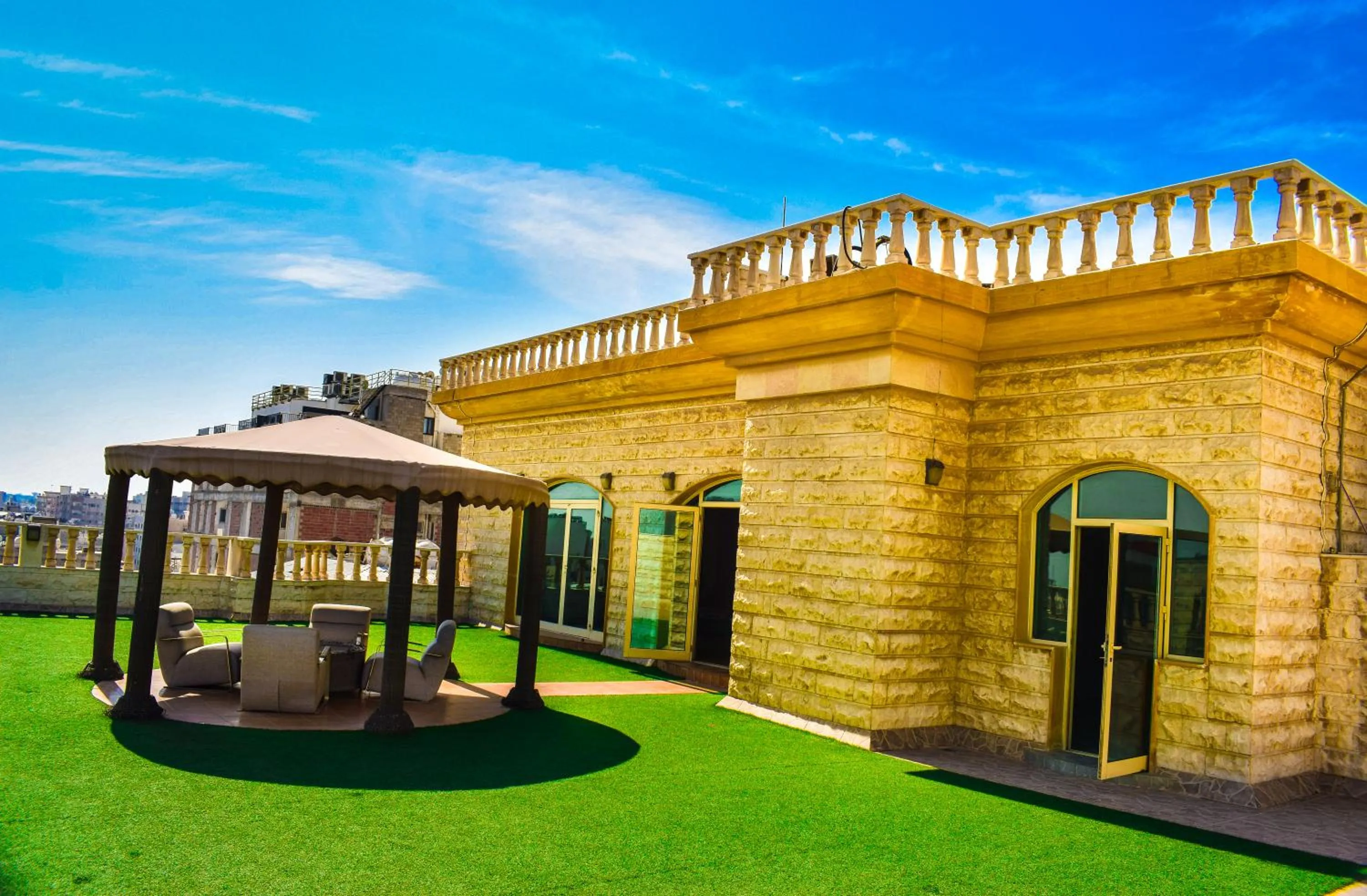 Arjan Qurtuba Served Apartments