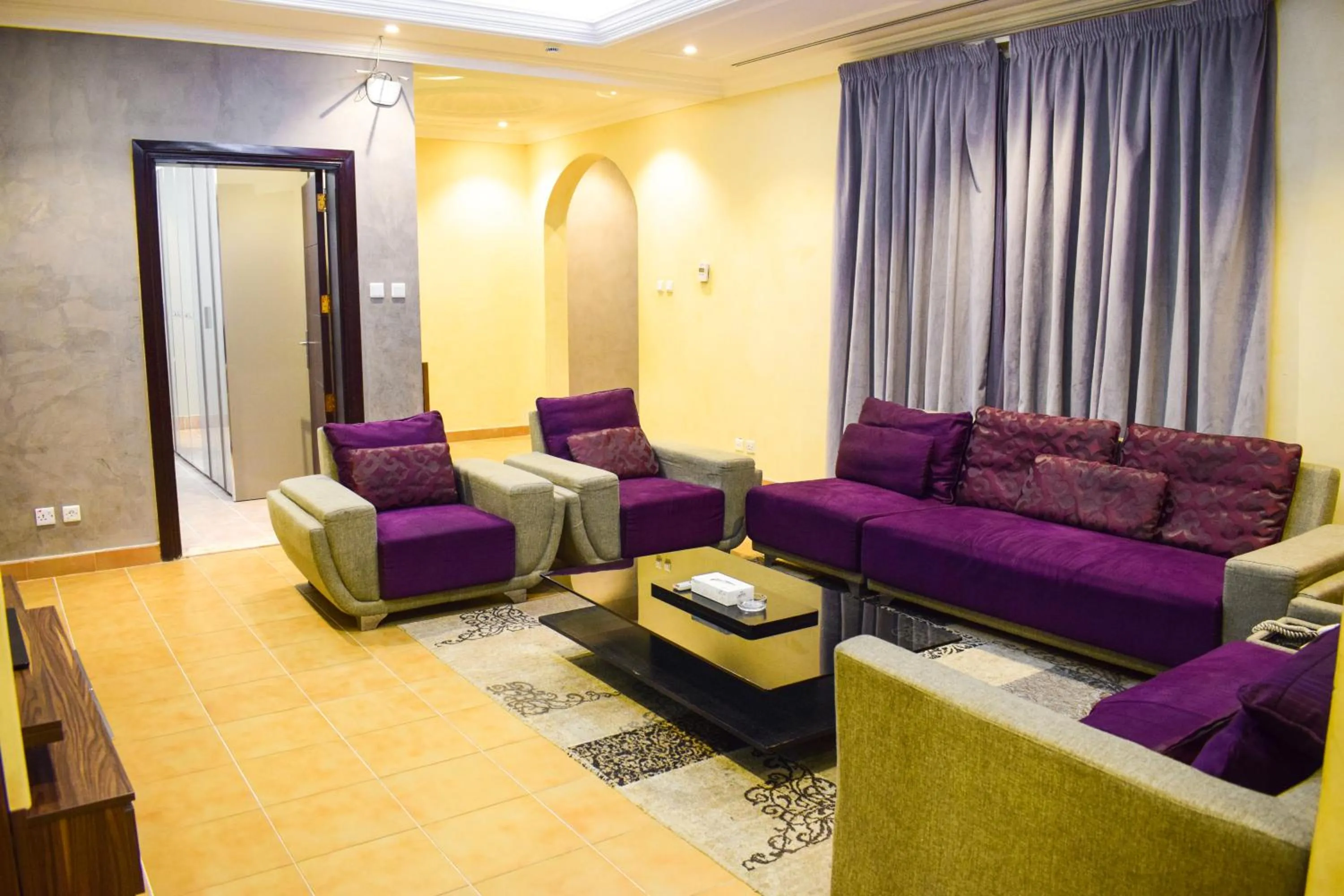 Arjan Qurtuba Served Apartments