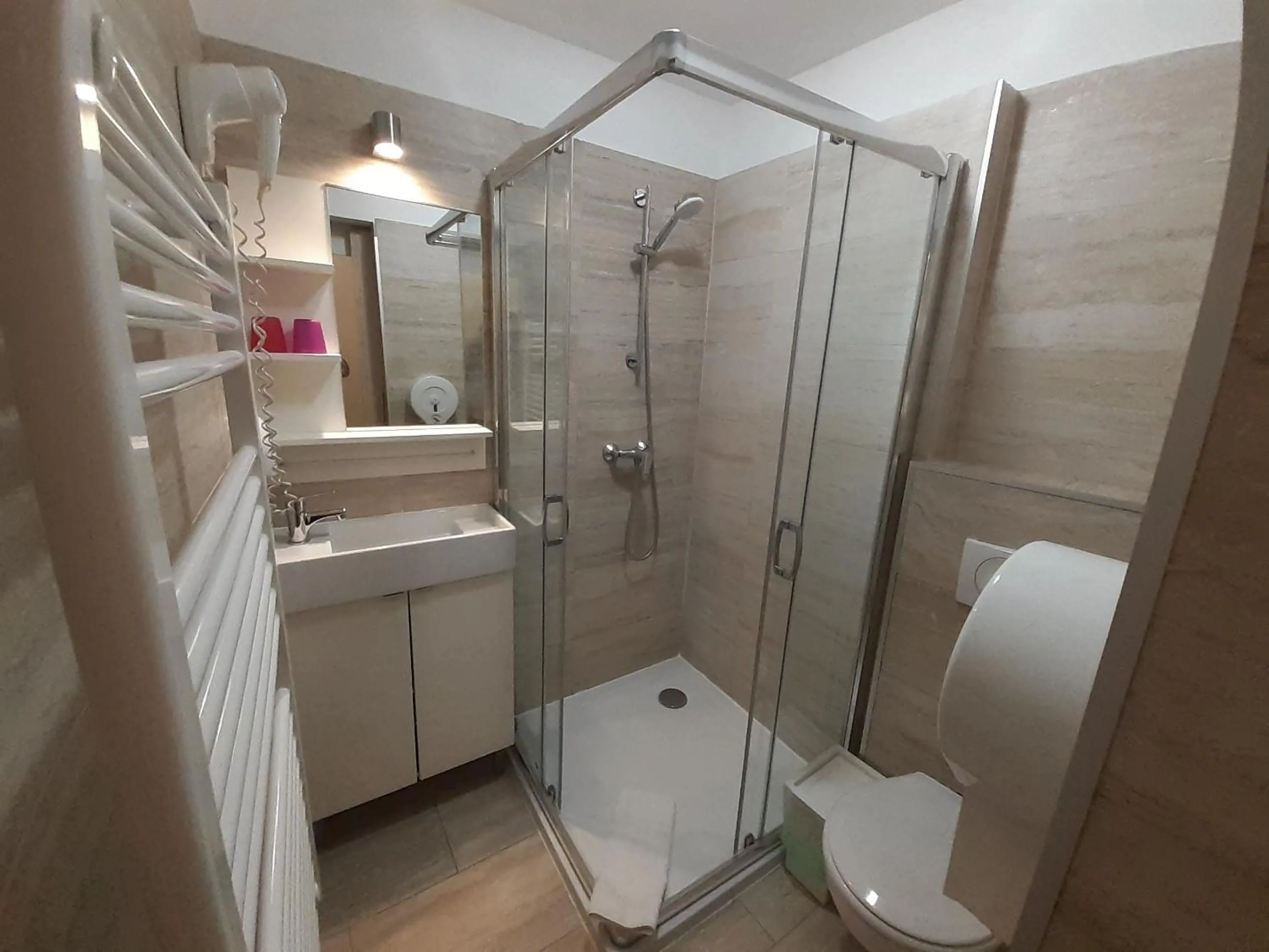 Toilet in Amber Gardenview Studios Downtown