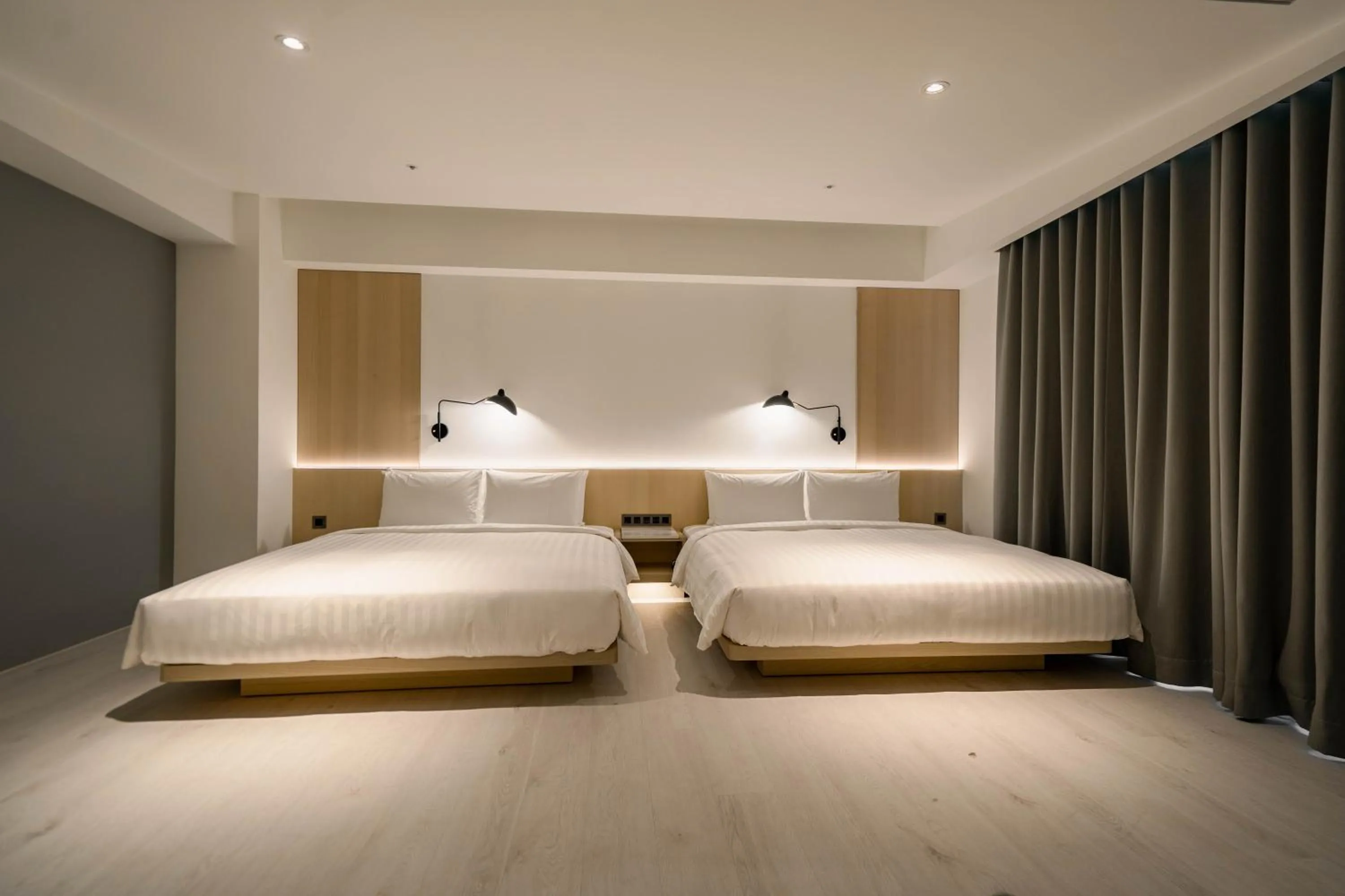 Photo of the whole room, Bed in XIUXI Anping Hotel