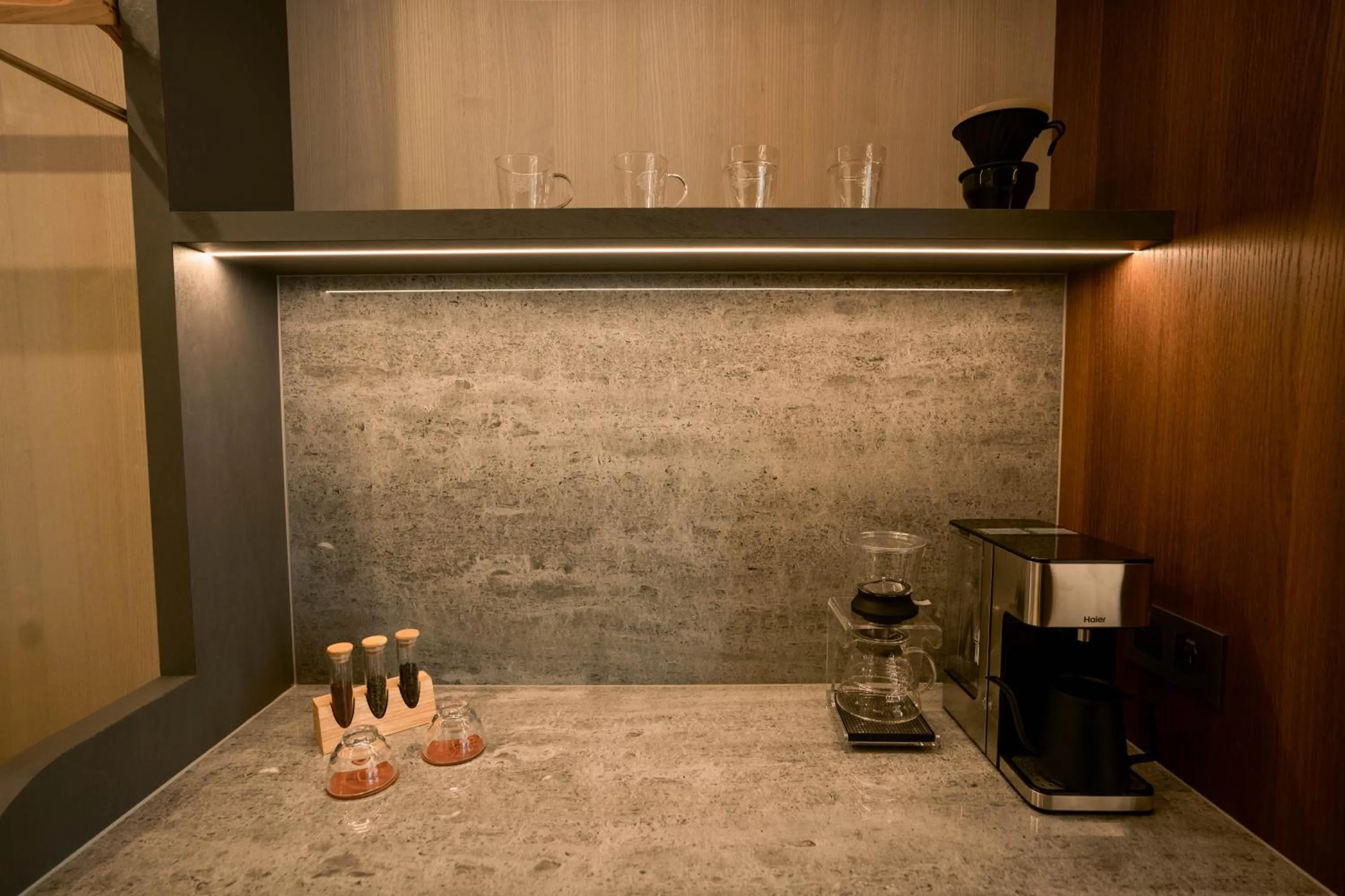 Coffee/tea facilities in XIUXI Anping Hotel