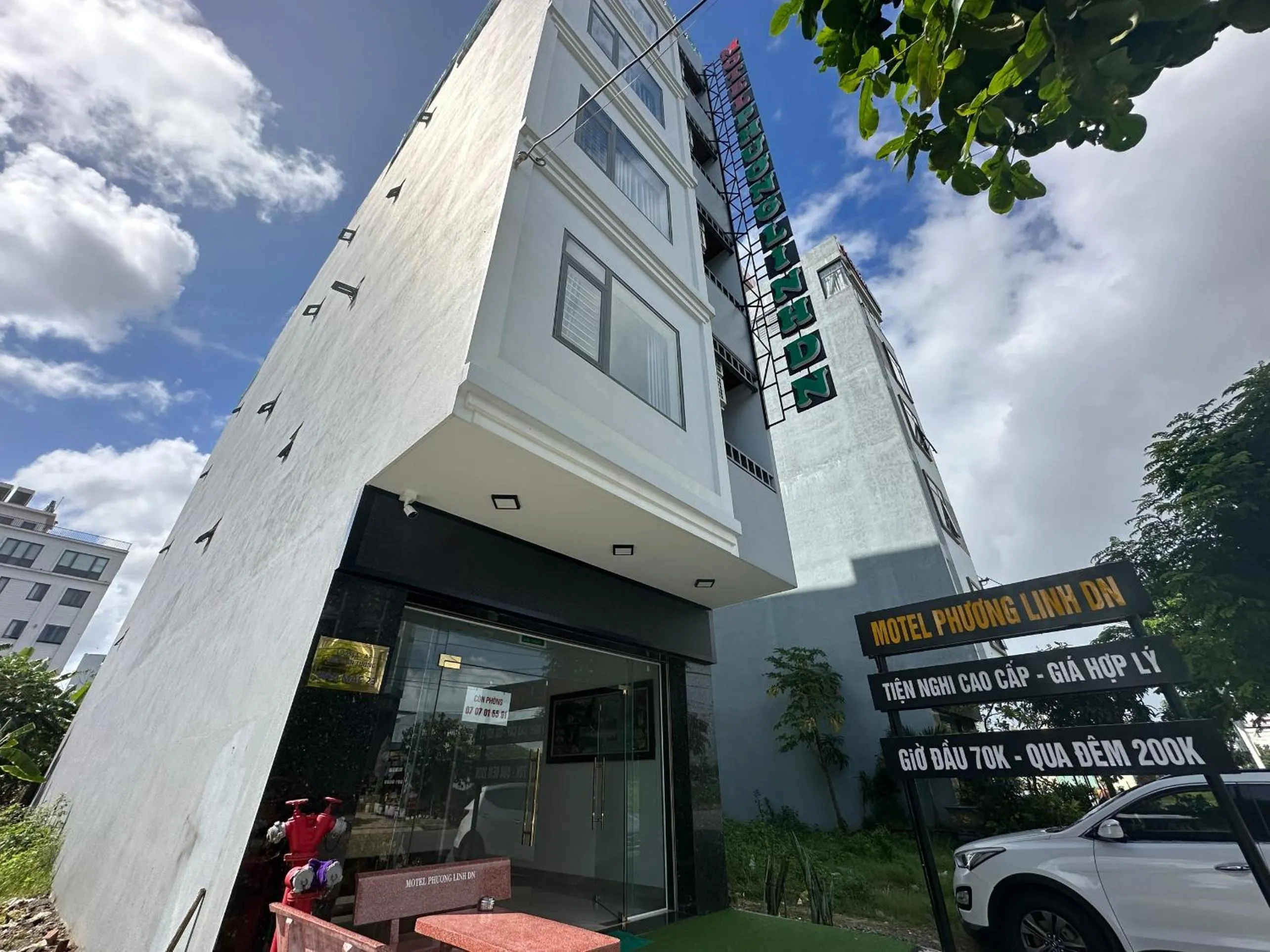 Facade/entrance in Motel Phuong Linh