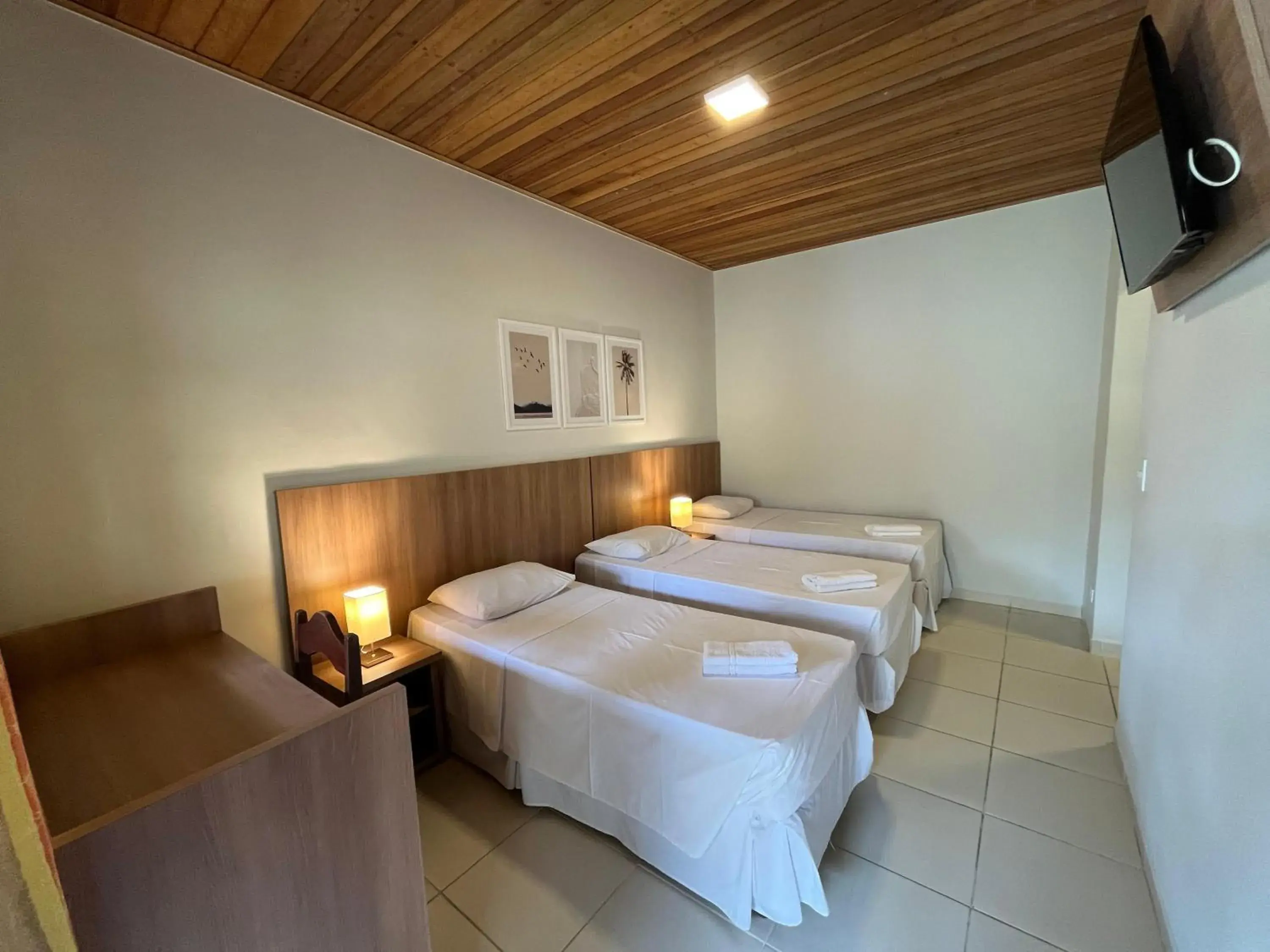 Triple Room in Hotel Roma Triple Room in Hotel Roma