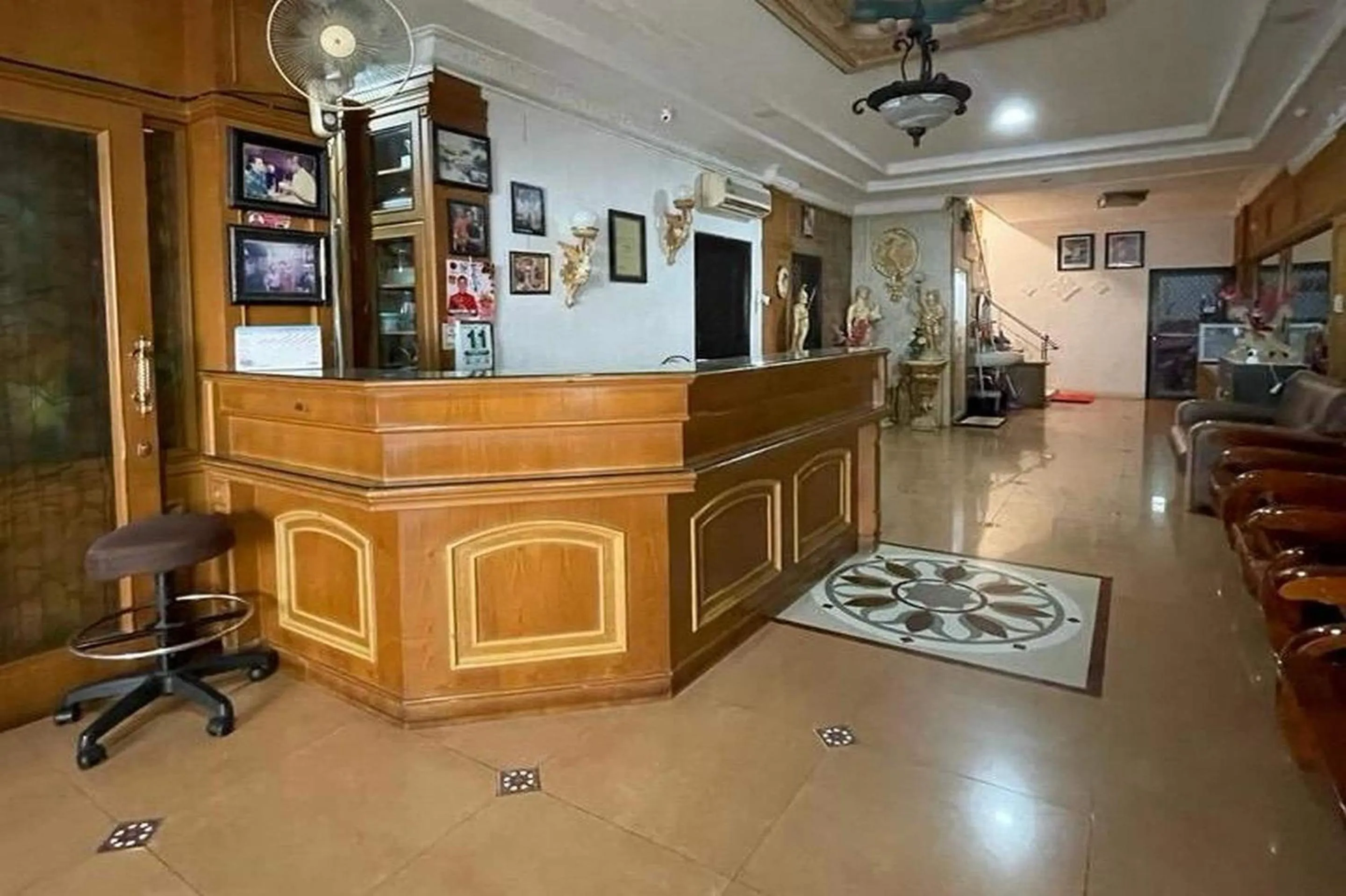 Lobby or reception in Hotel O Homestay Pakmuklis Syariah 2 Near Taman Mini Lhokseumawe