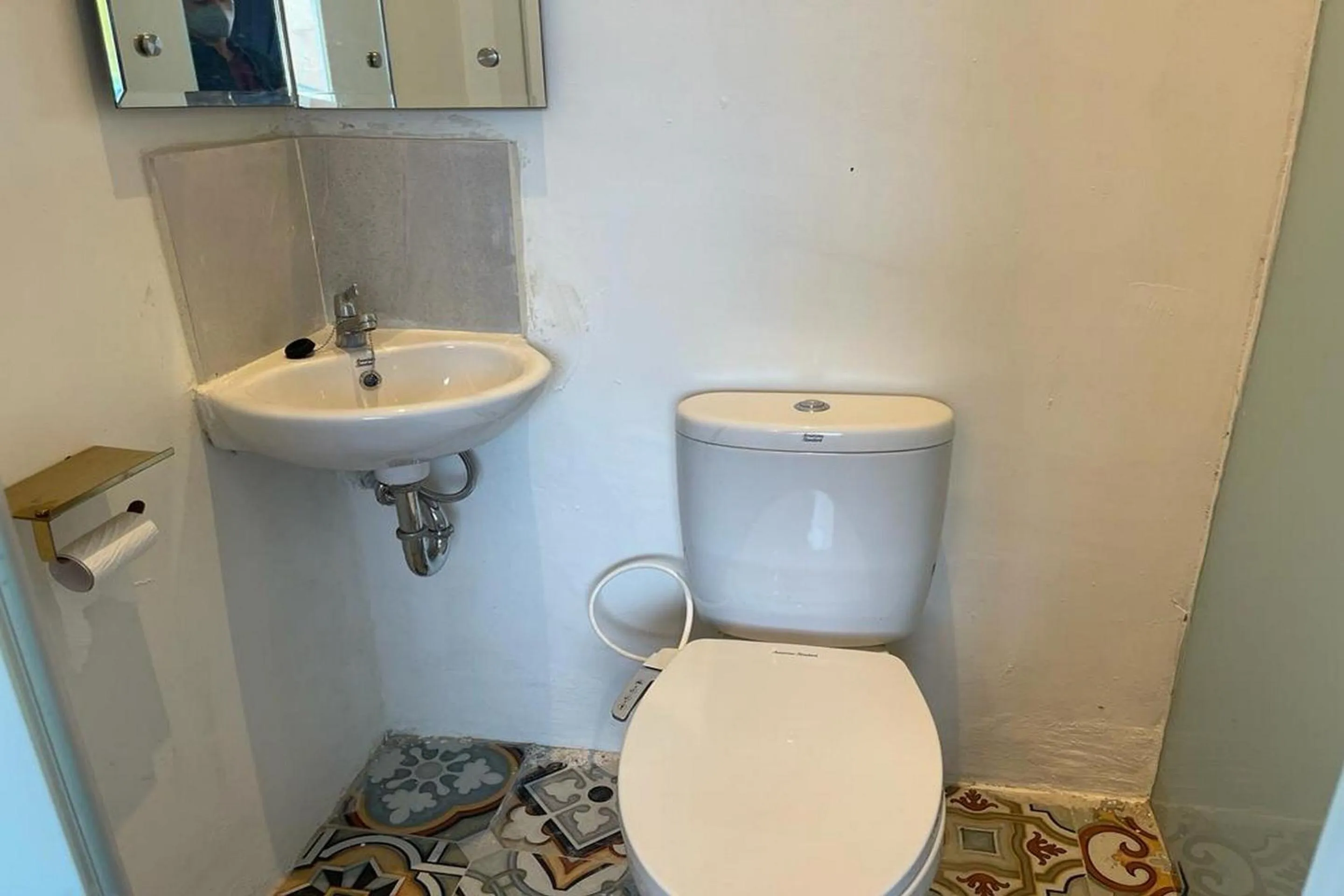 Bathroom in Hotel O Saril Riverside HomestayNearLapangan Musara Alun