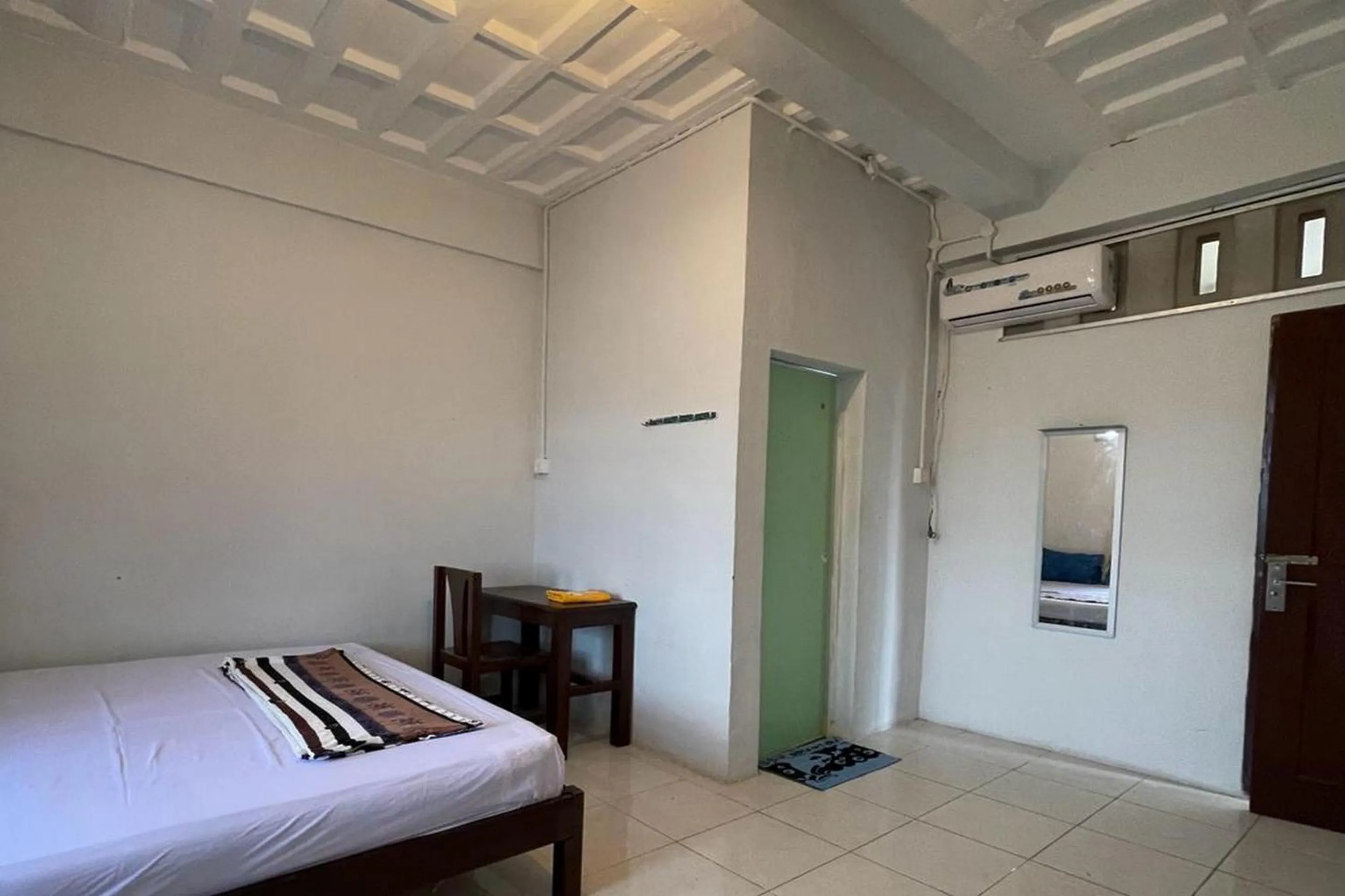 Bedroom in Hotel O Saril Riverside HomestayNearLapangan Musara Alun