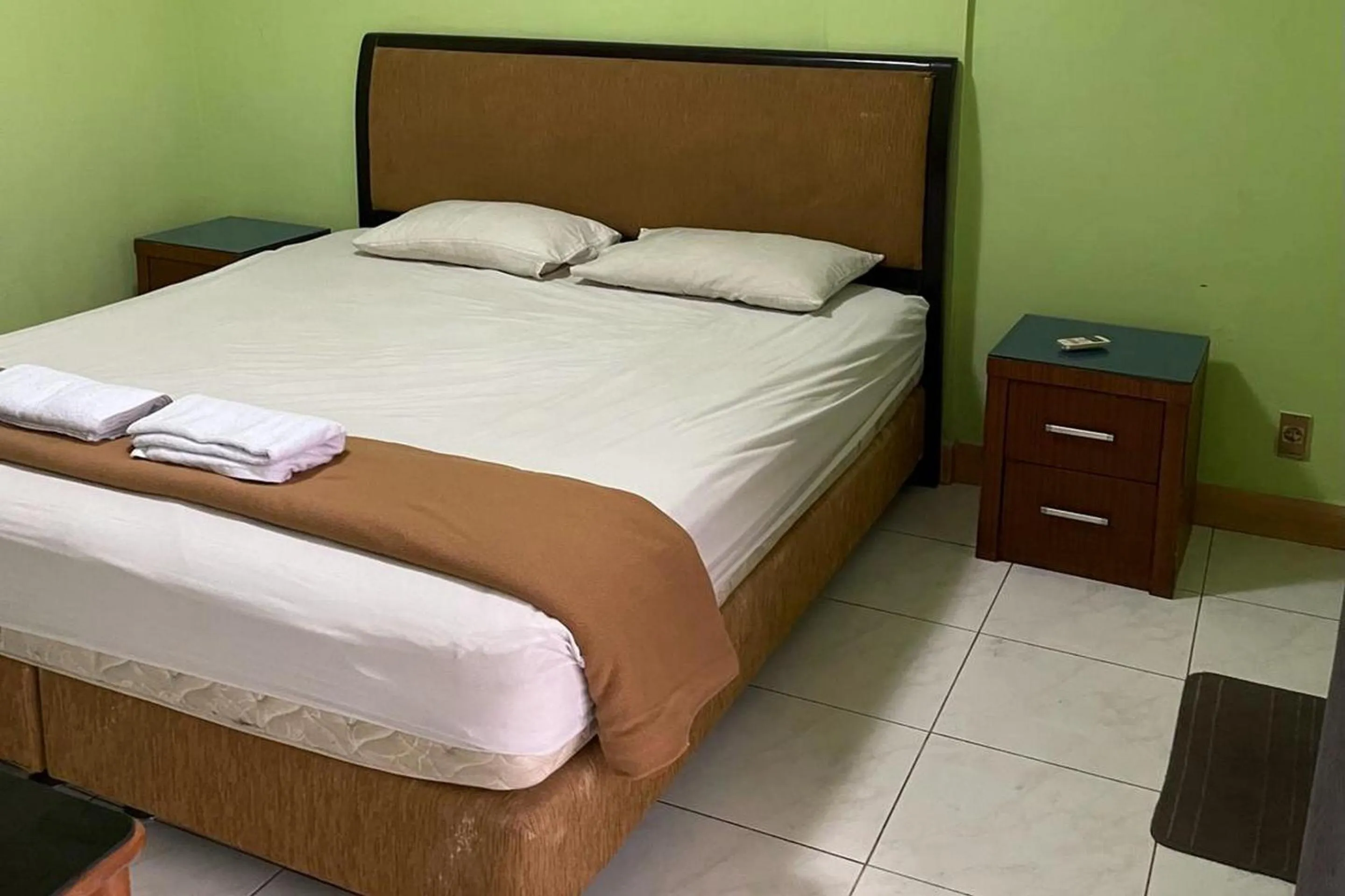 Bedroom in Hotel O Saril Riverside HomestayNearLapangan Musara Alun