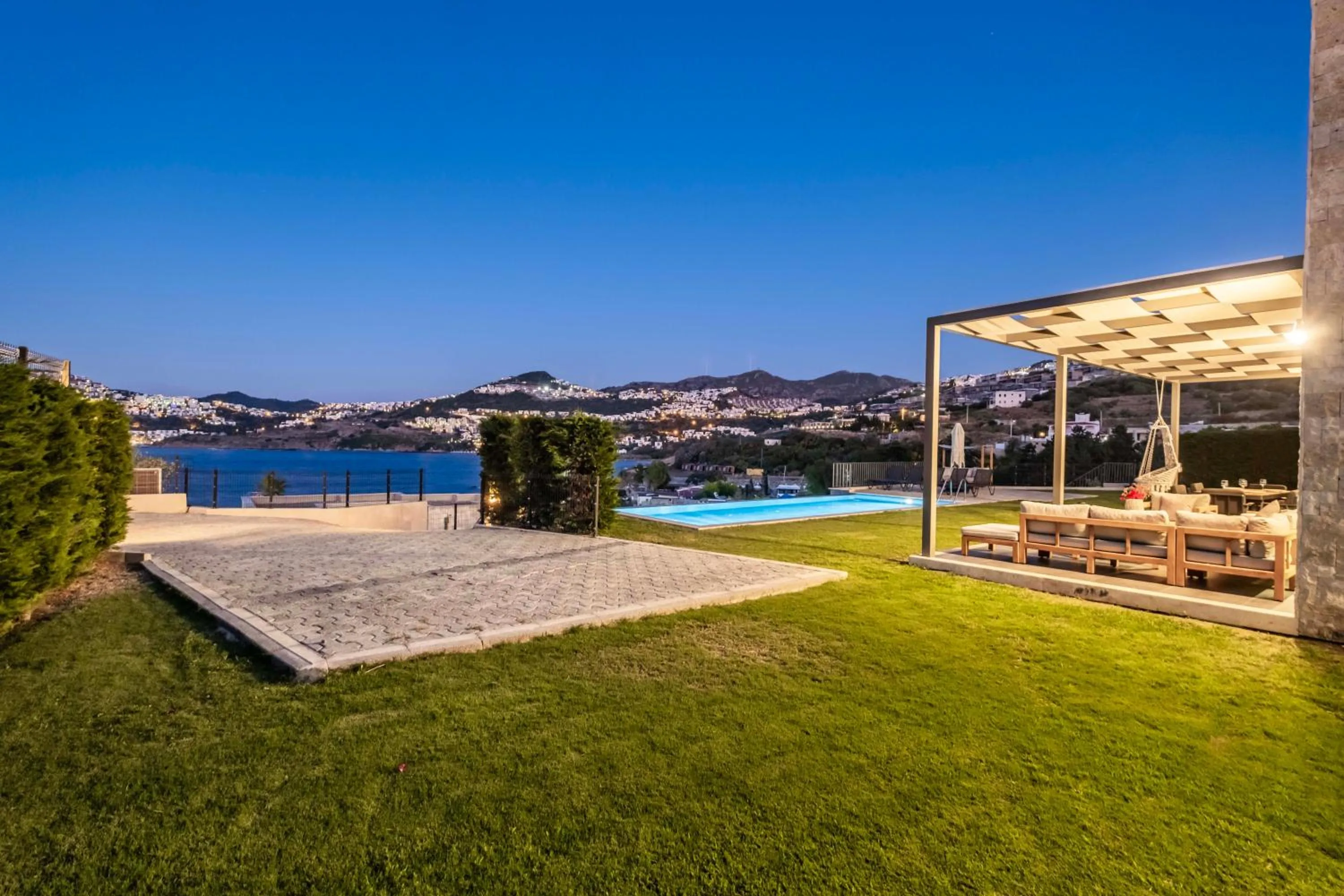 Garden in Bovilla Hotel Salt Yalıkavak