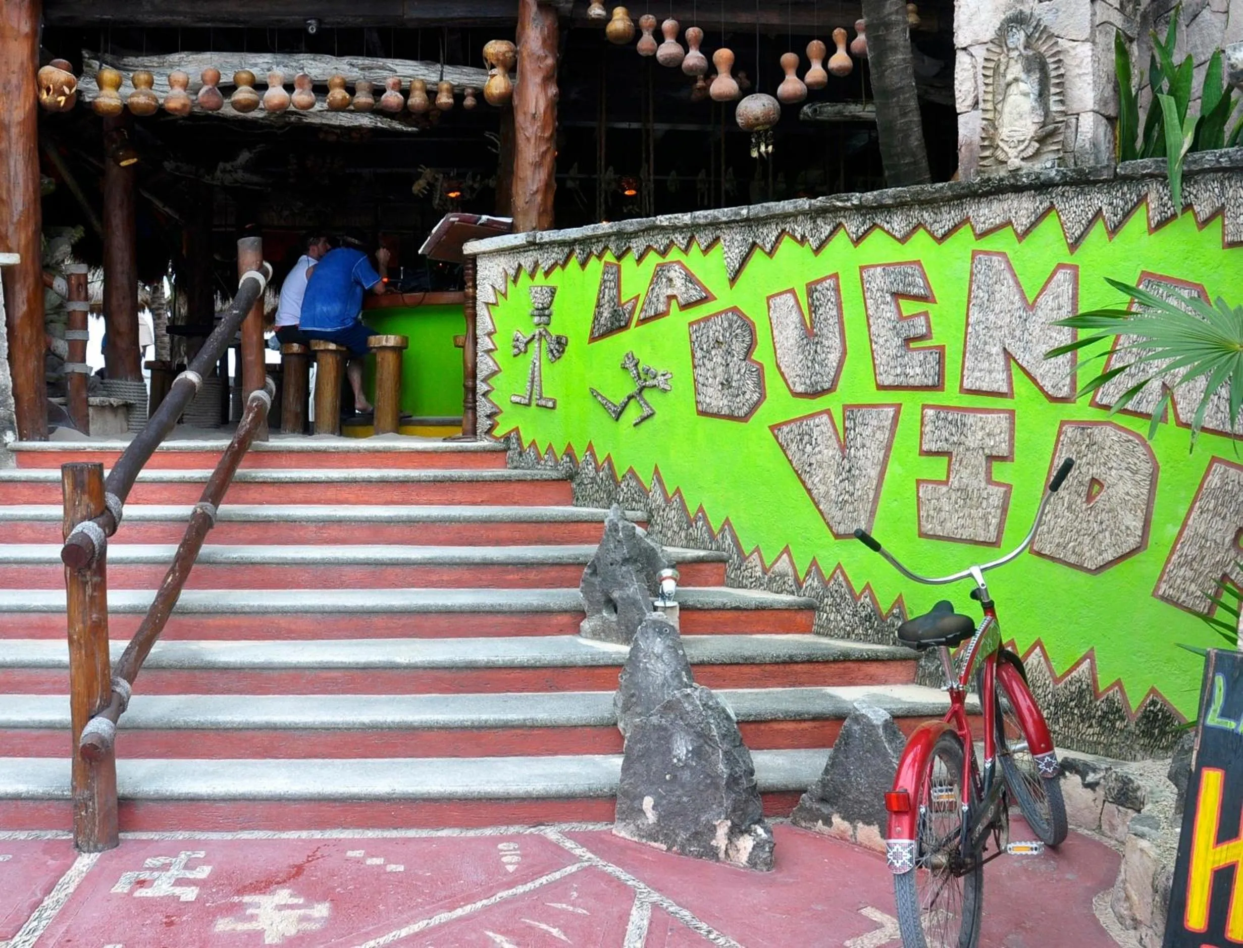 Restaurant/places to eat in Del Sol Beachfront