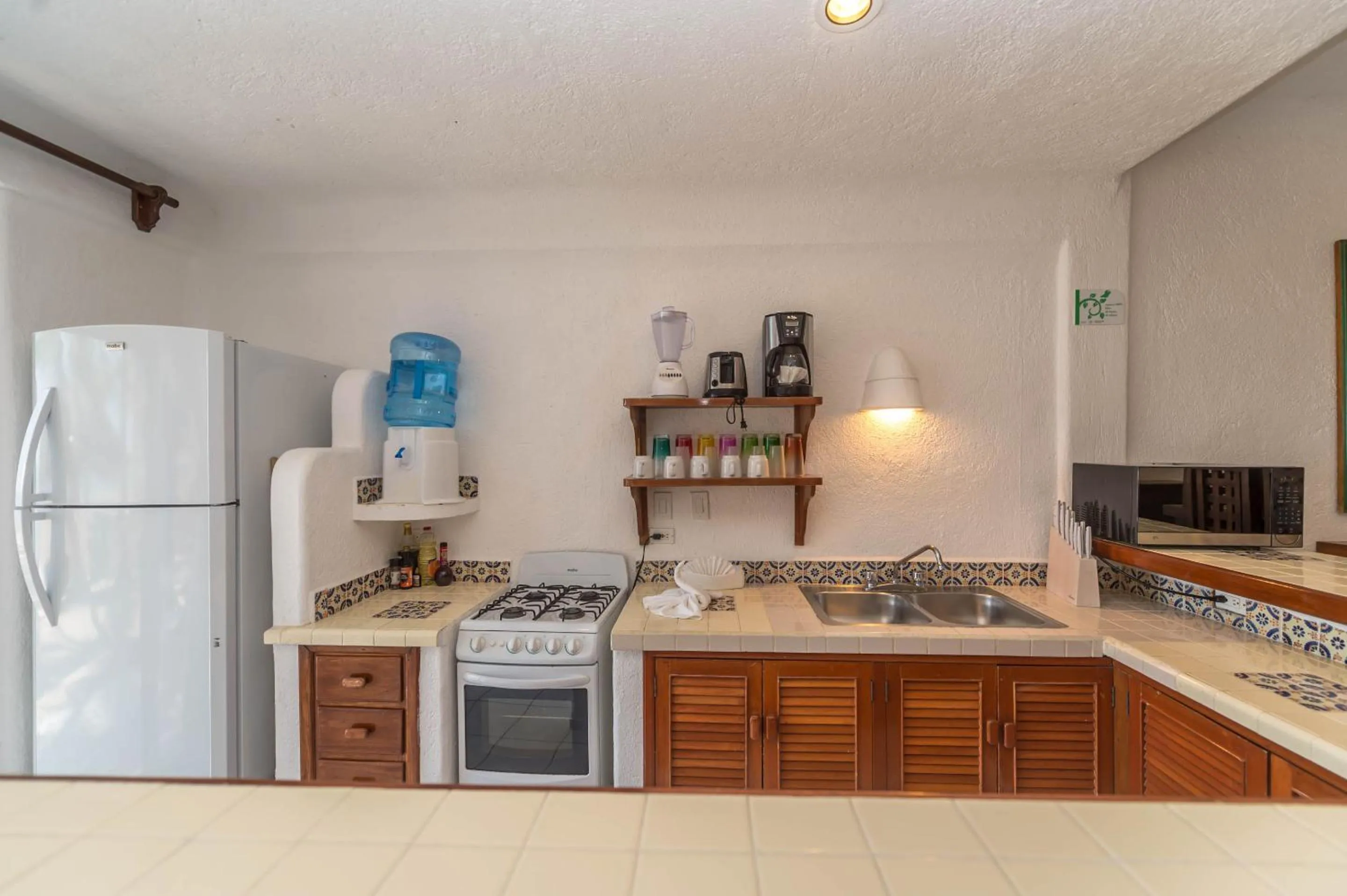 Kitchen or kitchenette in Del Sol Beachfront