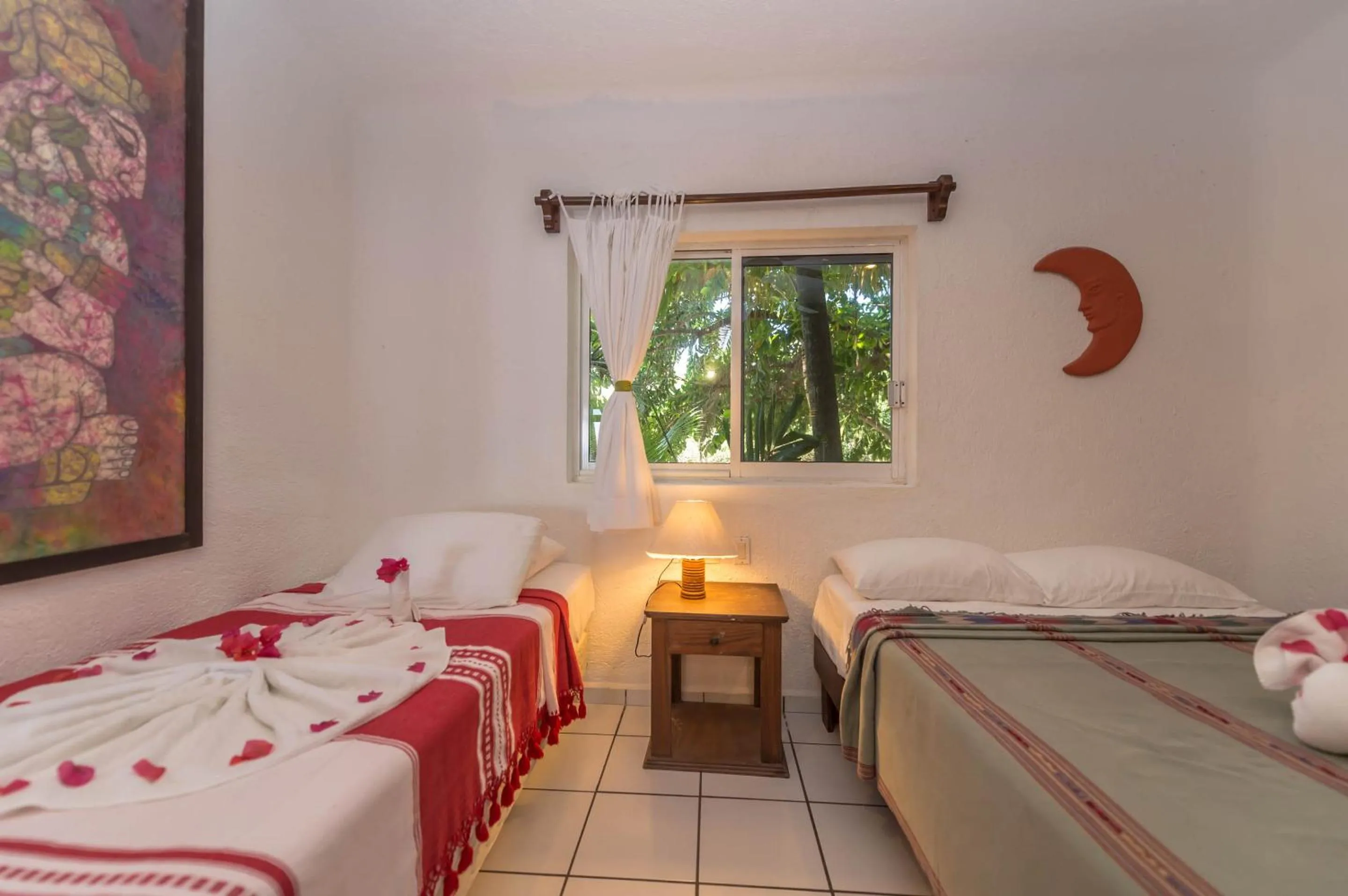 Bedroom, Bed in Del Sol Beachfront