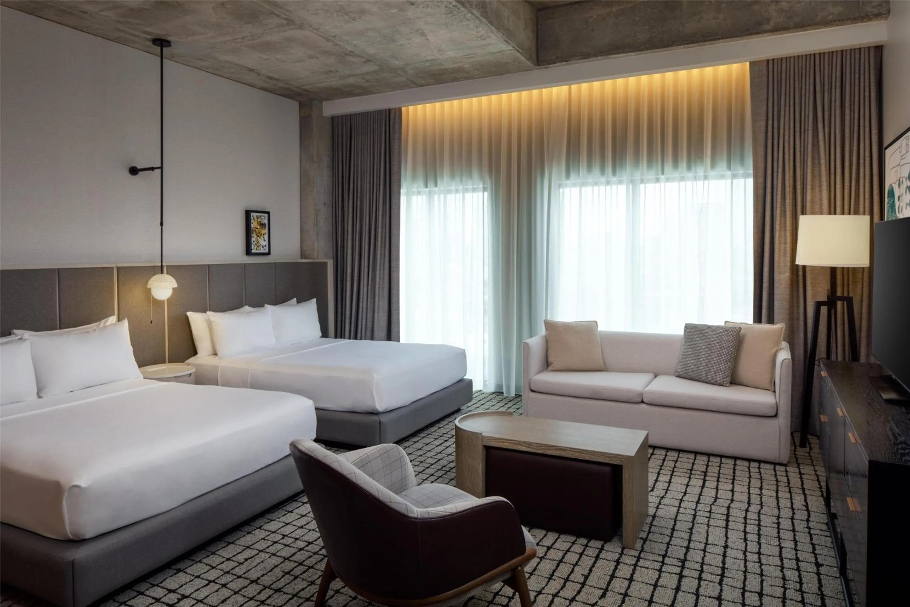 Living room, Bed in Homewood Suites By Hilton Nashville Downtown The Gulch