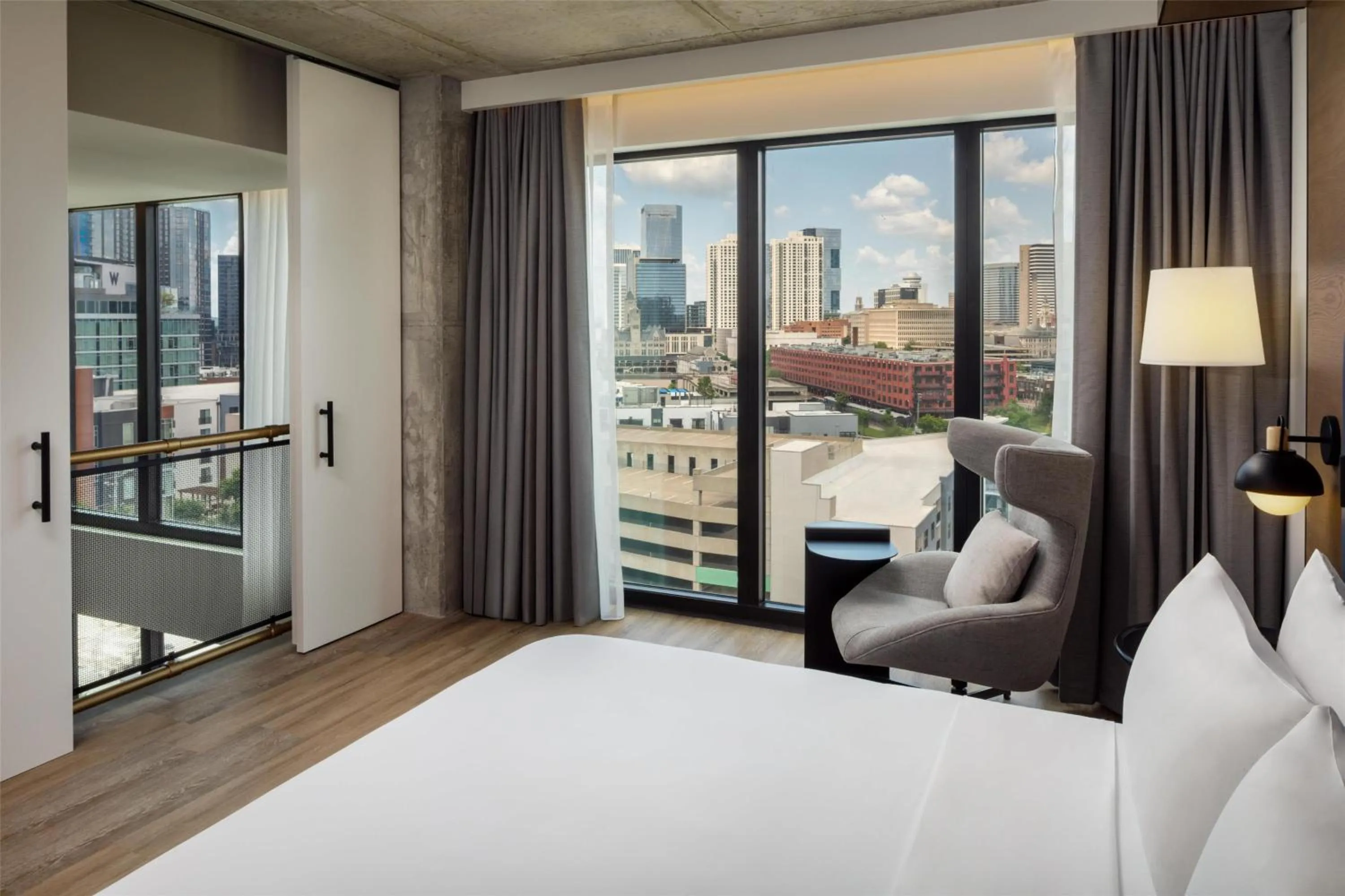 Bed in Canopy By Hilton Nashville Downtown The Gulch