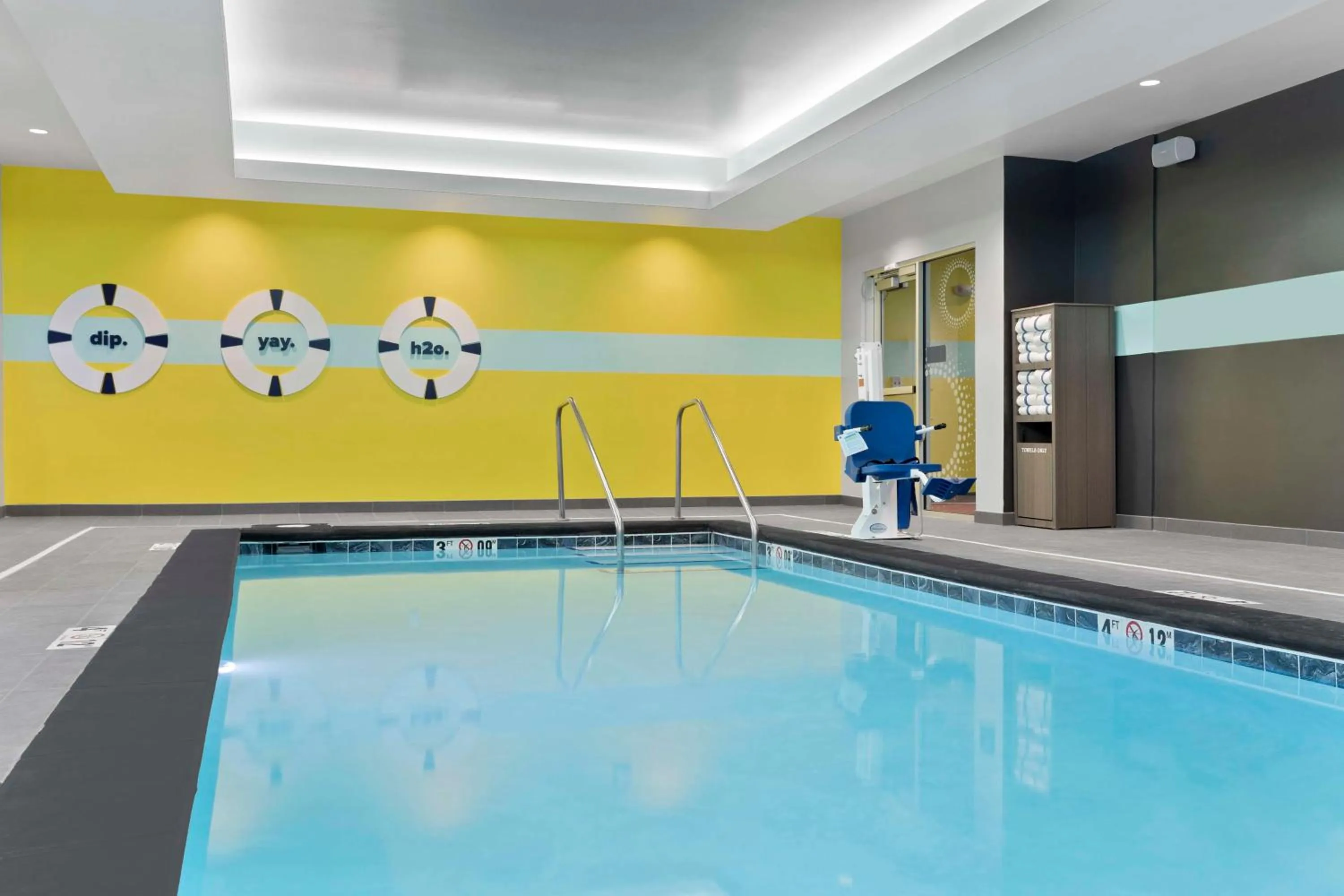 Pool view in Tru By Hilton Lincoln East