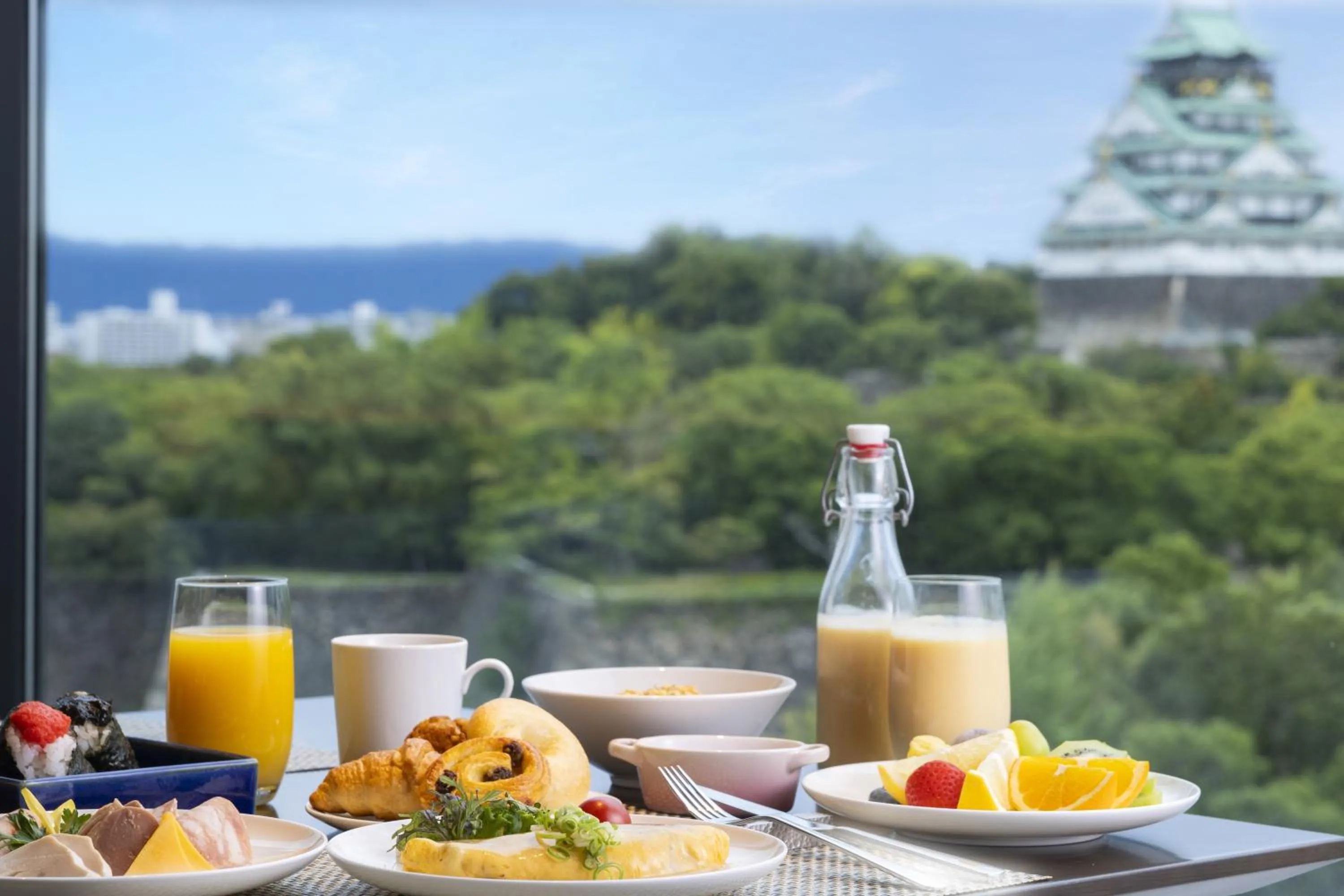 Breakfast in DoubleTree by Hilton Osaka Castle