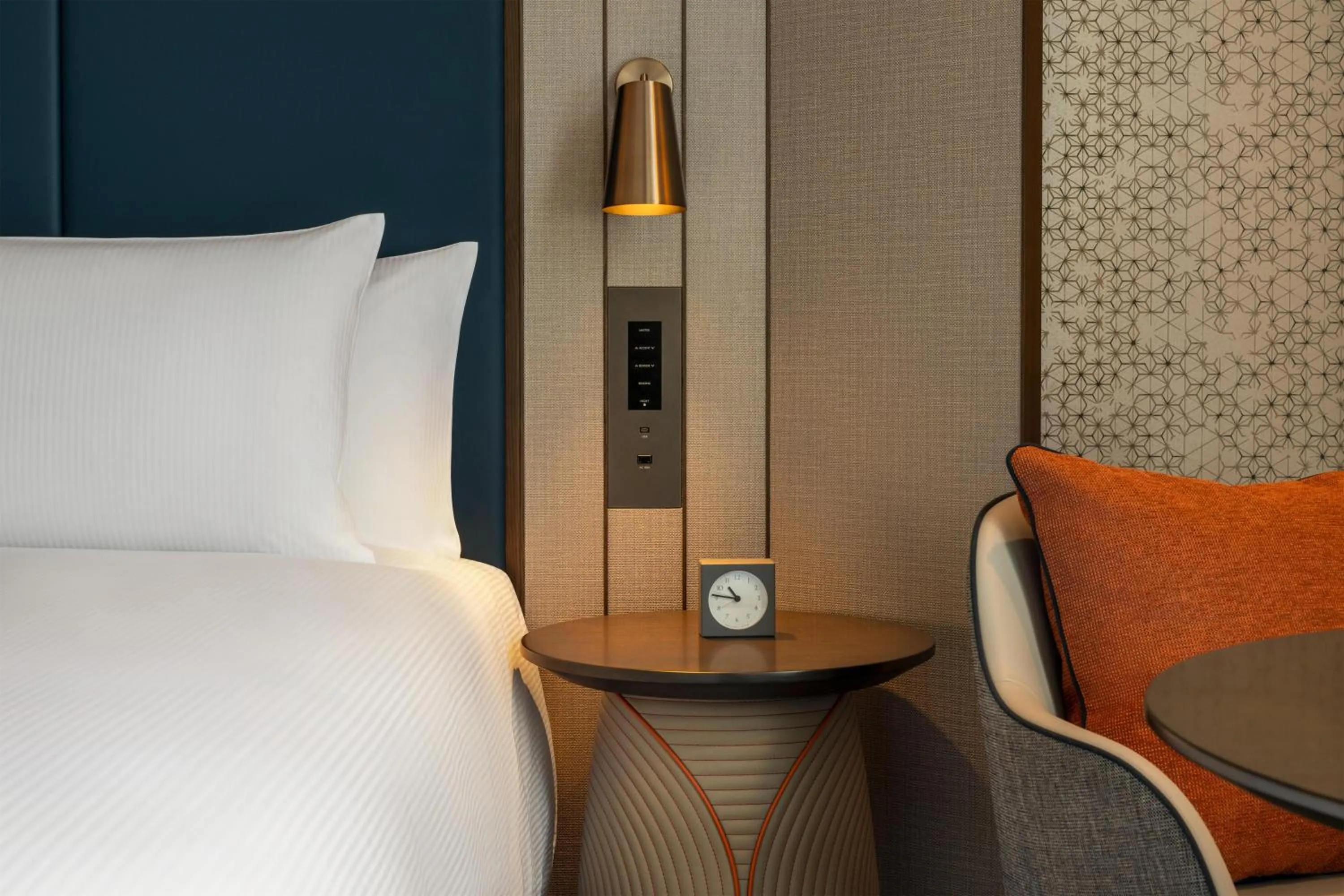 Bed in DoubleTree by Hilton Osaka Castle