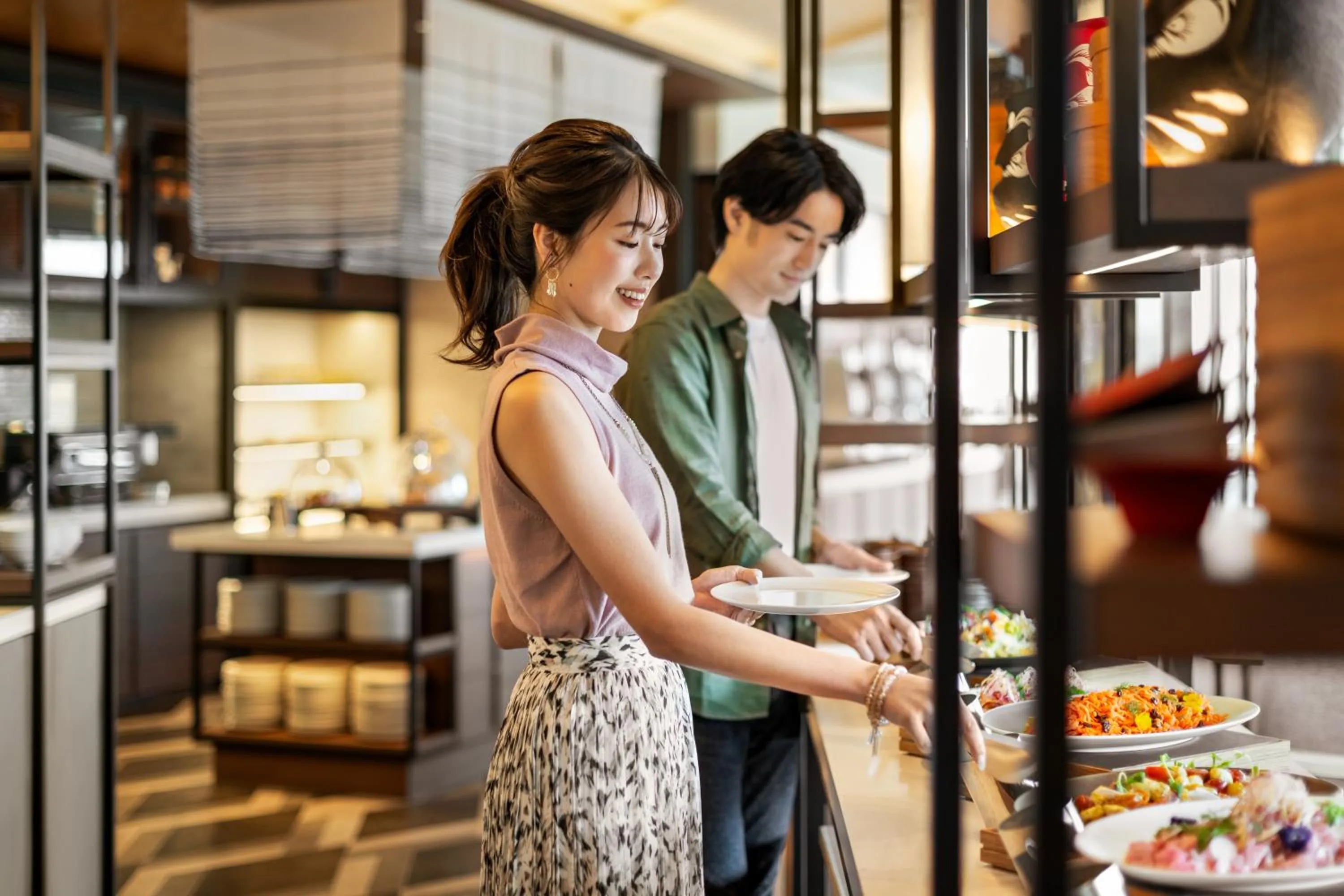 Restaurant/places to eat in DoubleTree by Hilton Osaka Castle