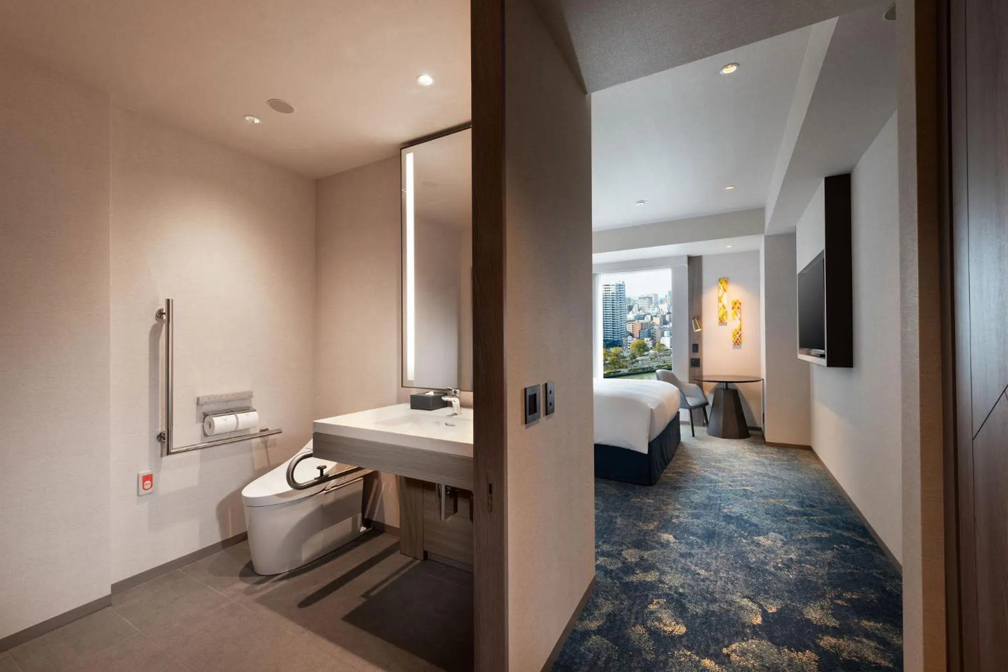 Bathroom, Bed in DoubleTree by Hilton Osaka Castle