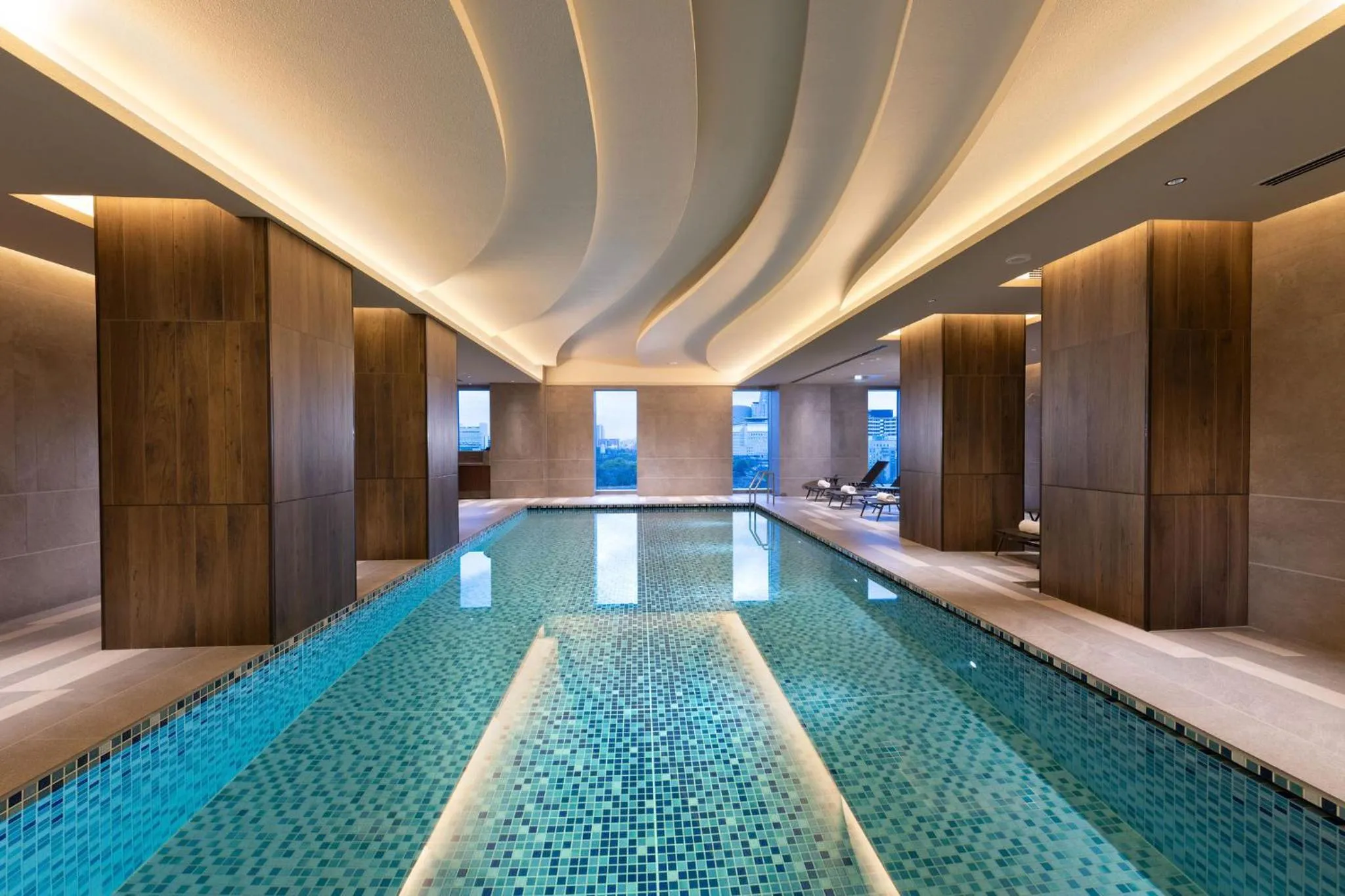 Swimming pool in DoubleTree by Hilton Osaka Castle