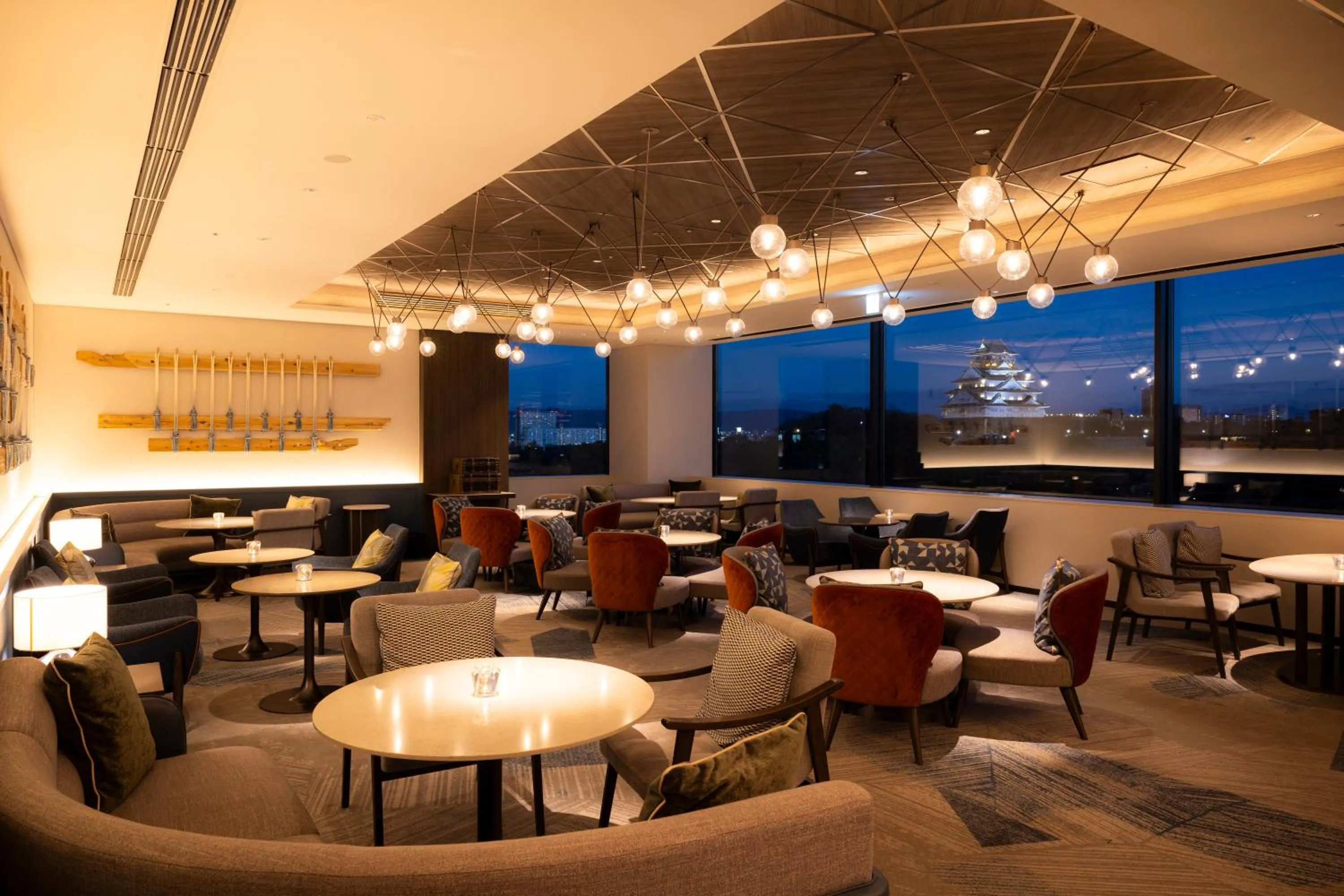 Lounge or bar in DoubleTree by Hilton Osaka Castle
