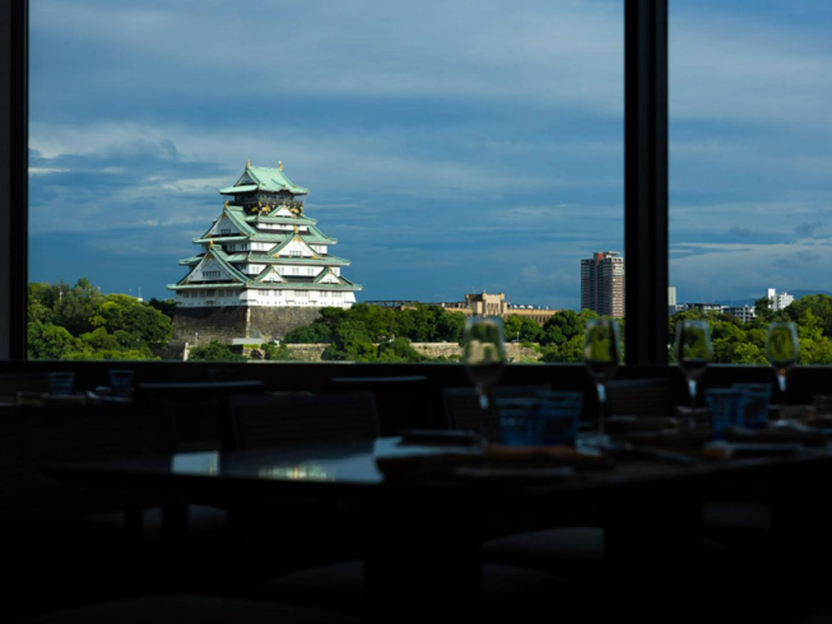Restaurant/places to eat in DoubleTree by Hilton Osaka Castle