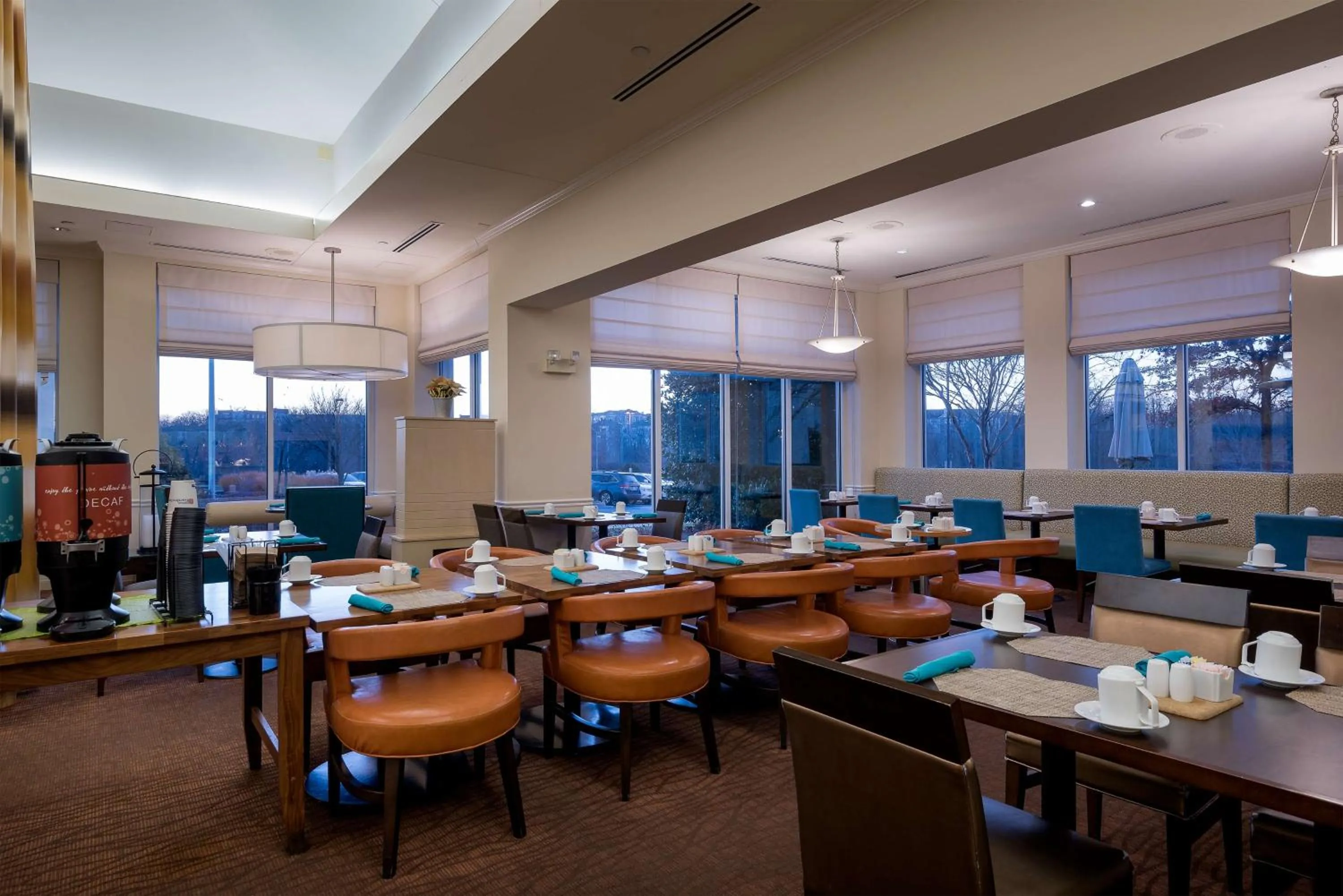 Restaurant/places to eat in Hilton Garden Inn Owings Mills