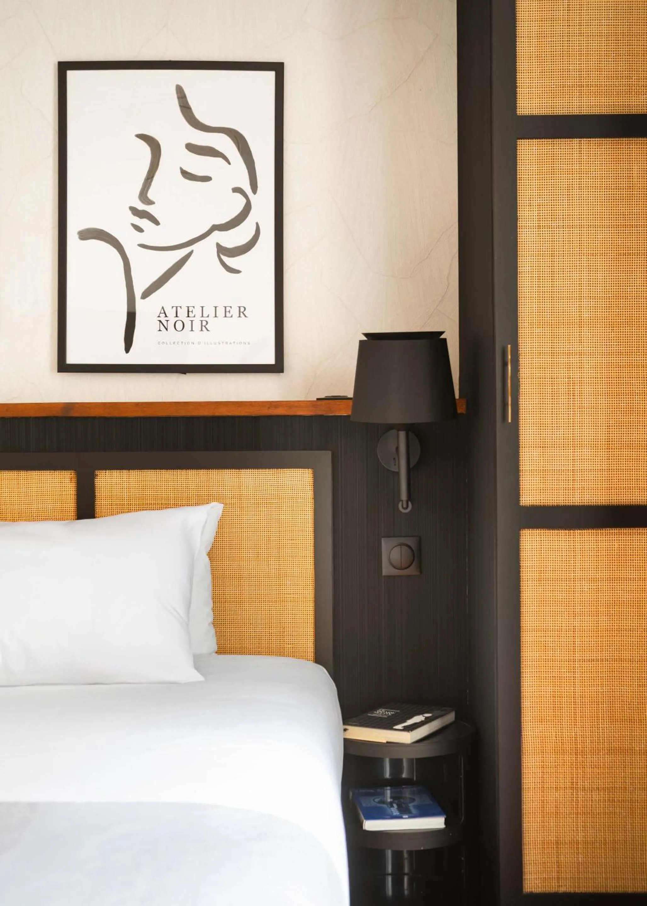 Bed in Limehome Paris Montmartre