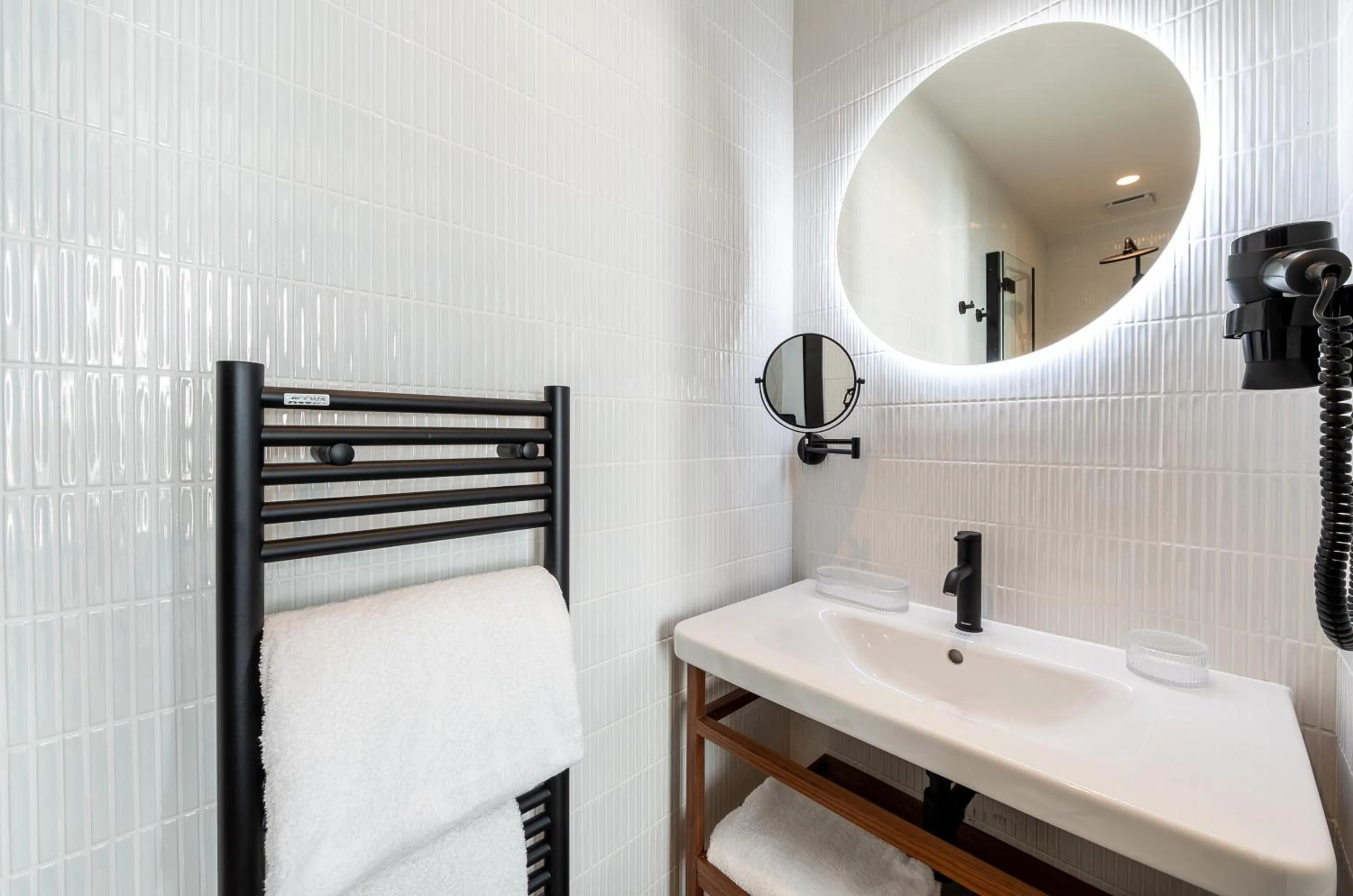 Bed in Makom Montmartre