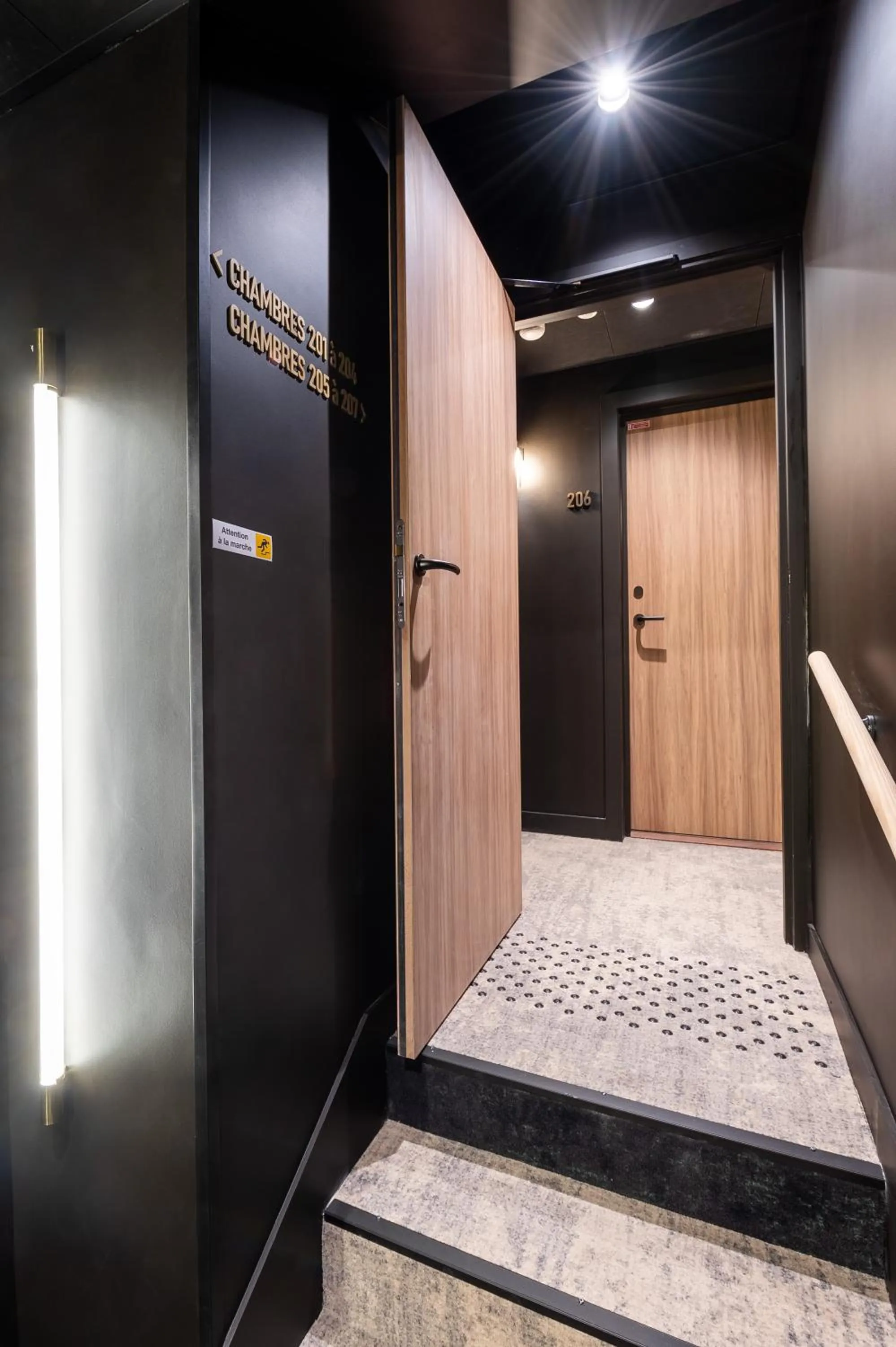 acessibility in Makom Montmartre