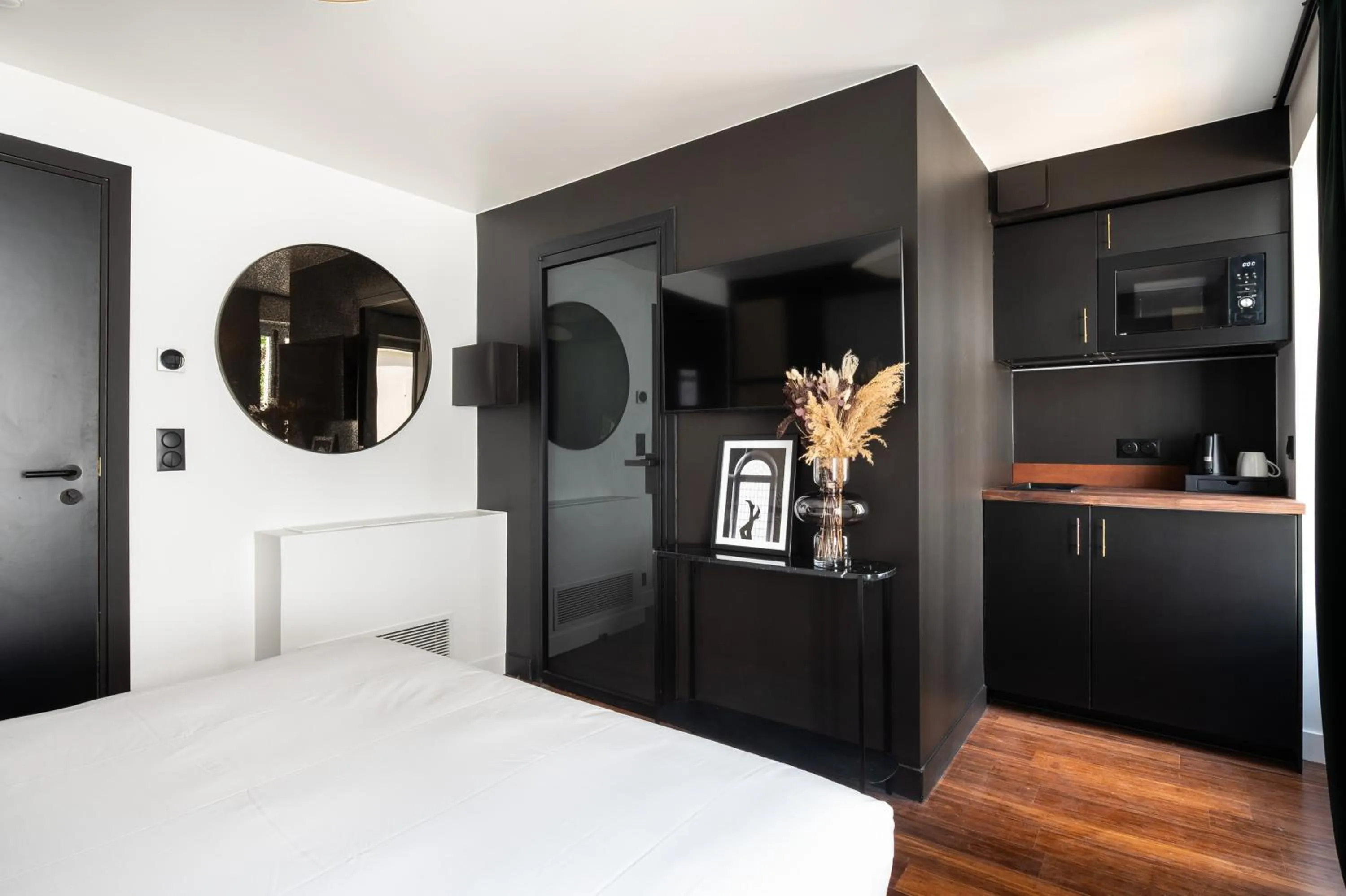 Bed in Makom Montmartre