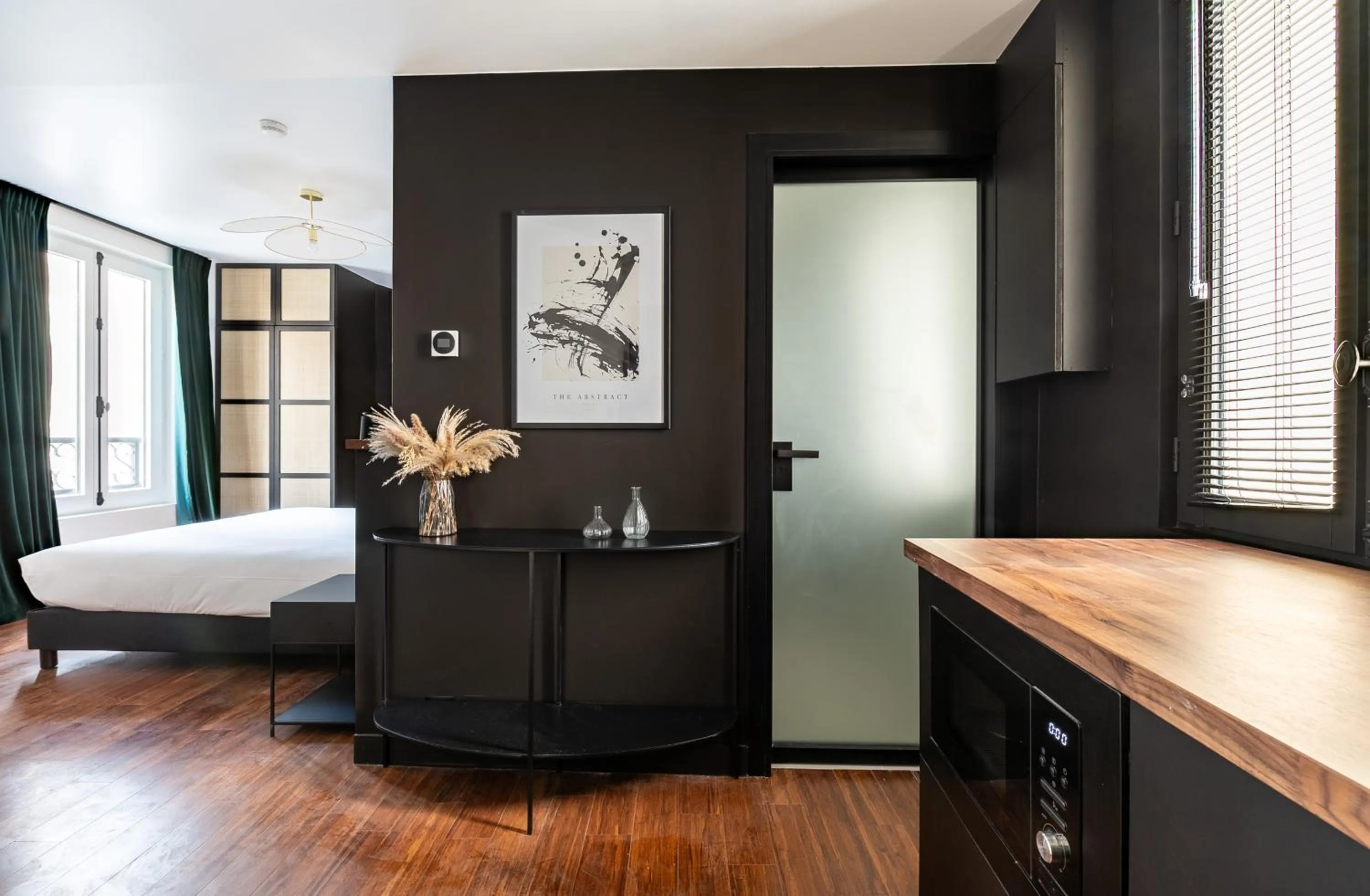 Bed in Makom Montmartre