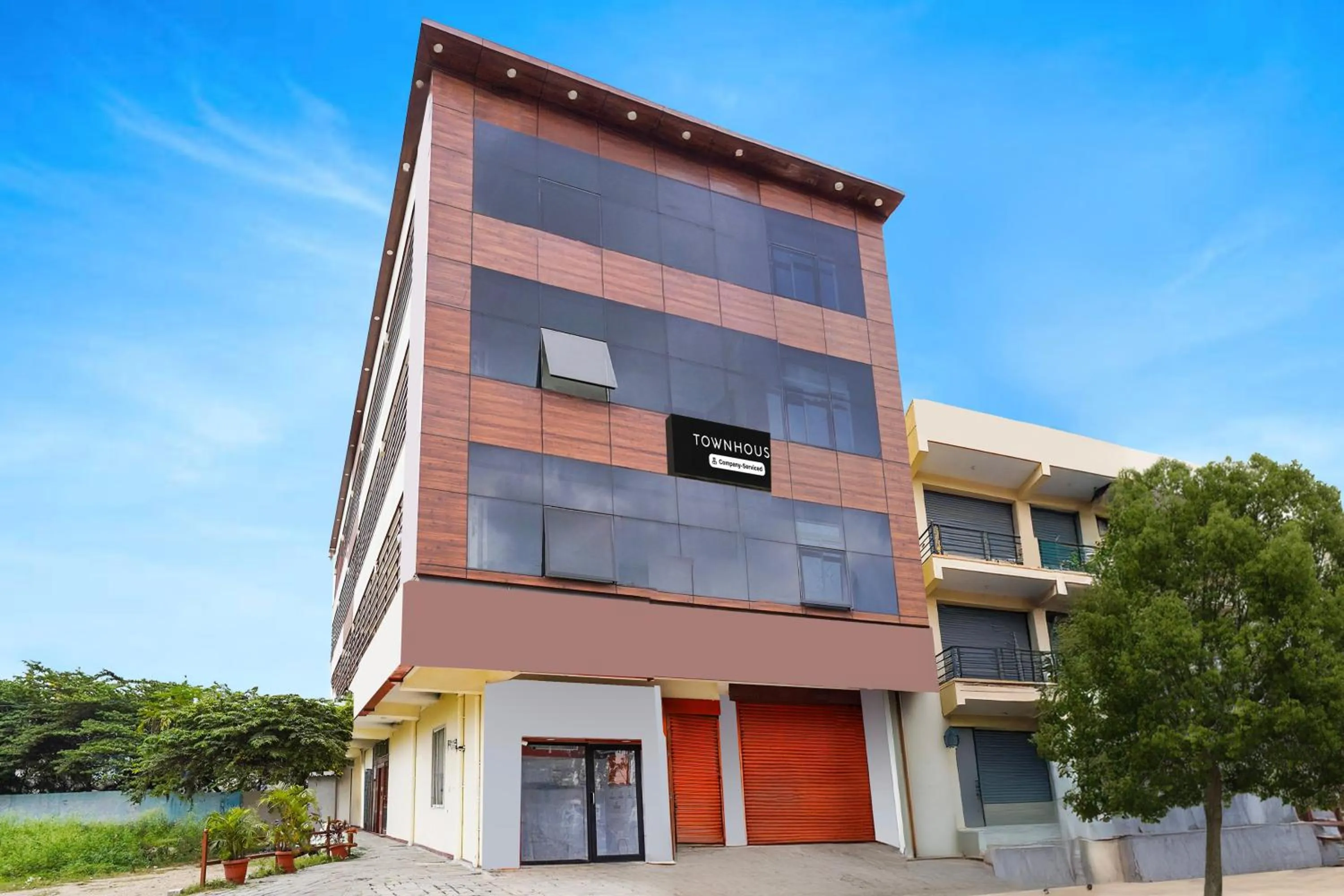 Facade/entrance in Super Townhouse Bidadi Formerly Royal Garuda