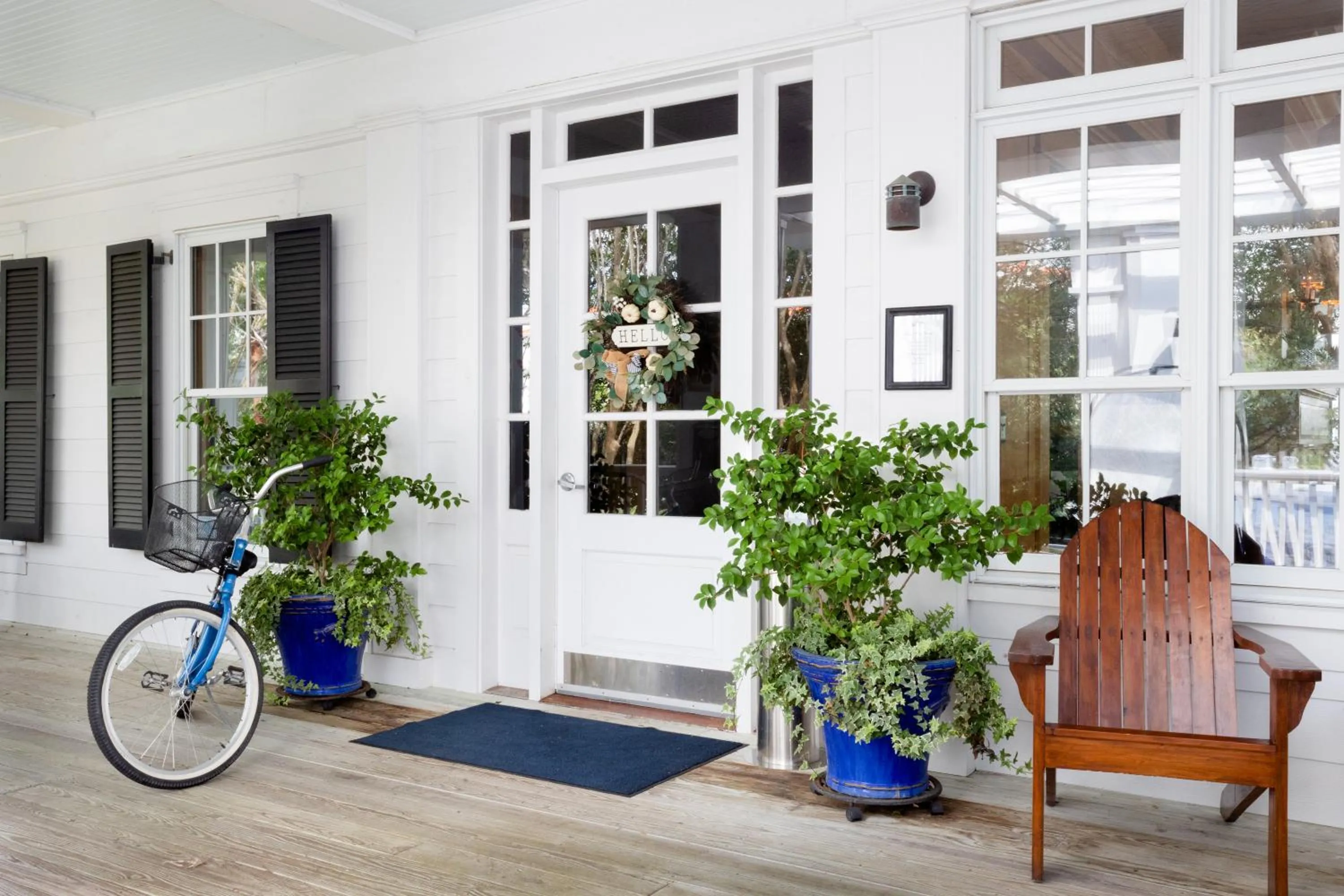 Facade/entrance in The Cottages on Charleston Harbor
