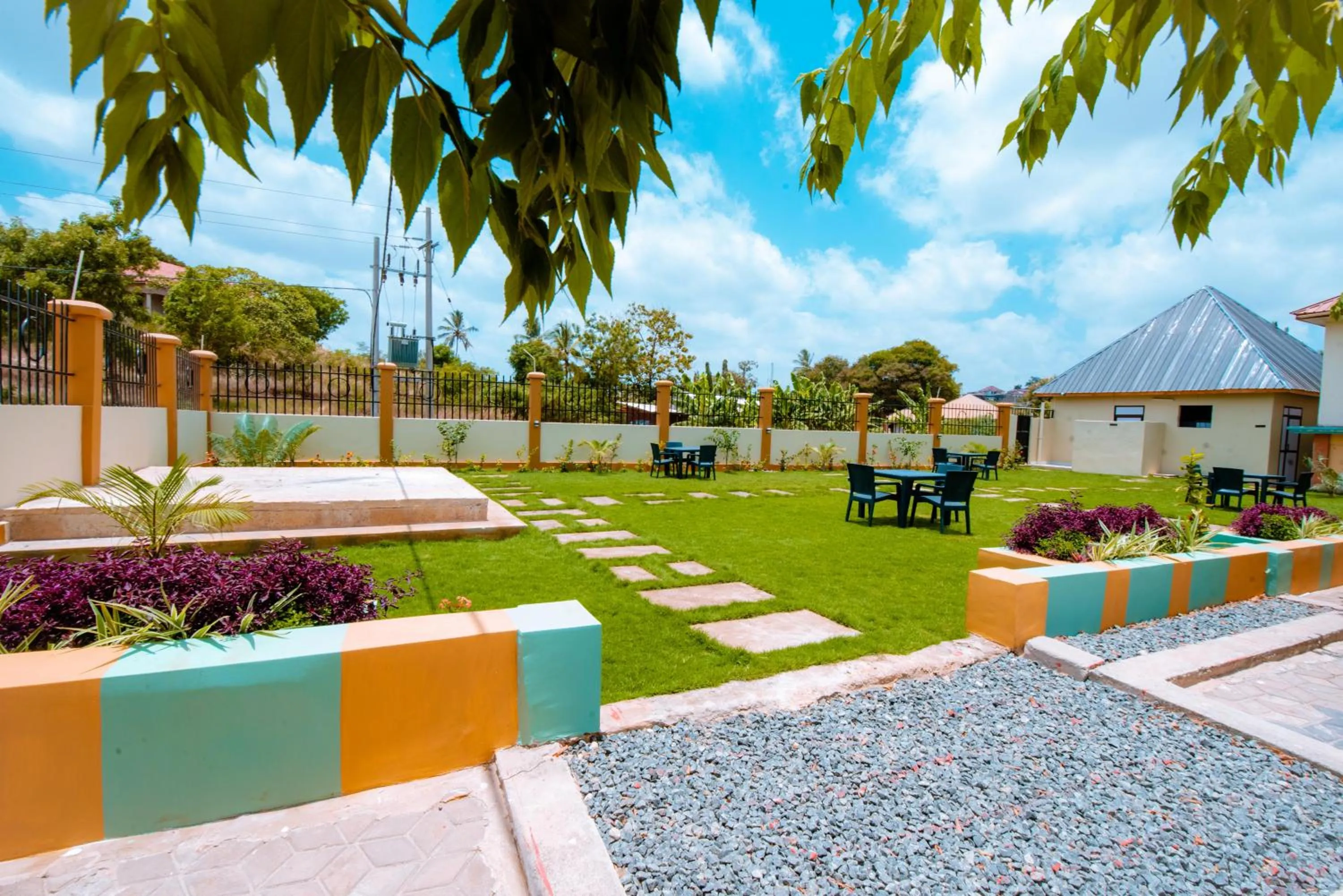 Garden in WILIVINA HOTEL