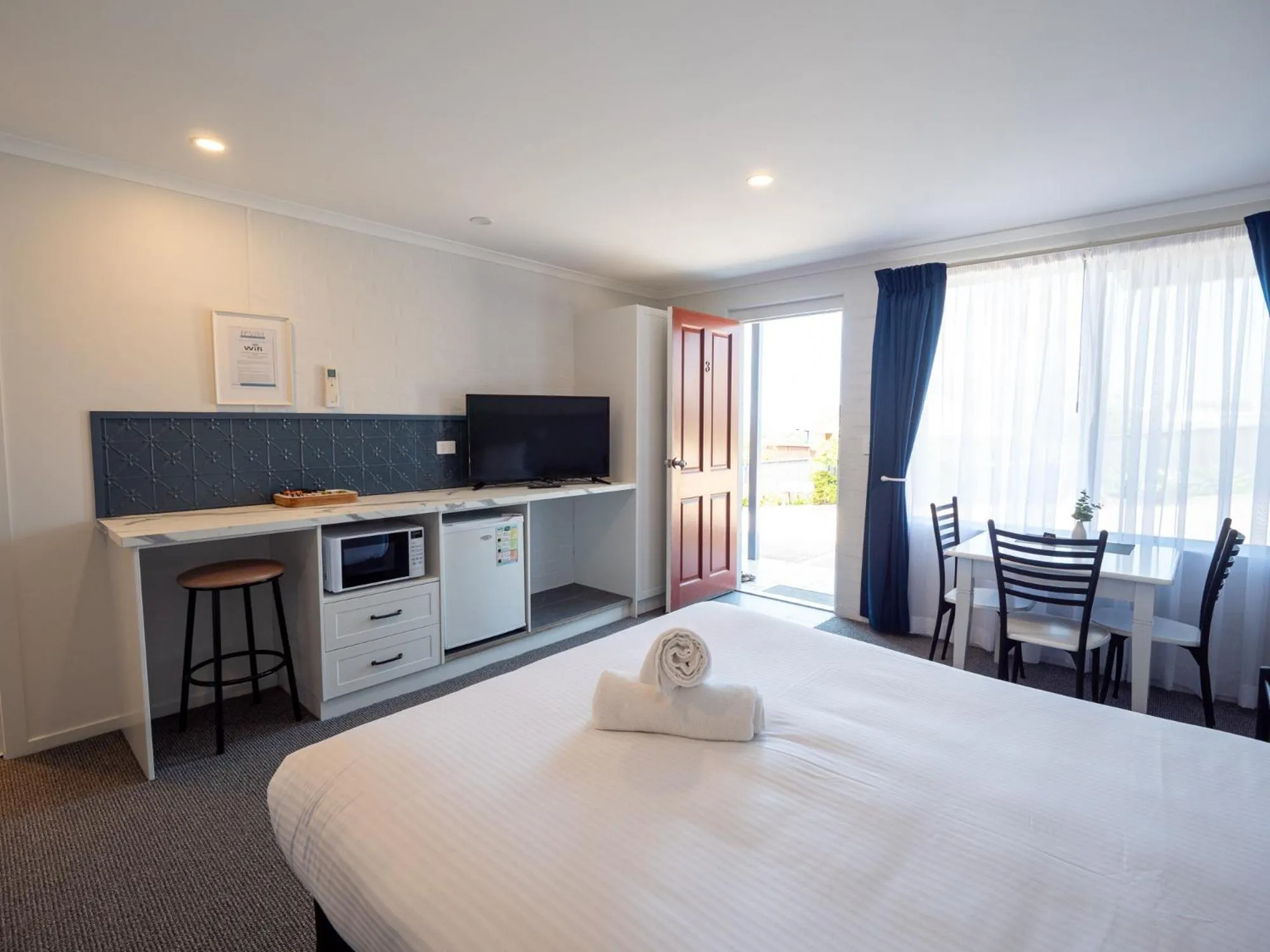 Bed in Heritage House Motel & Units