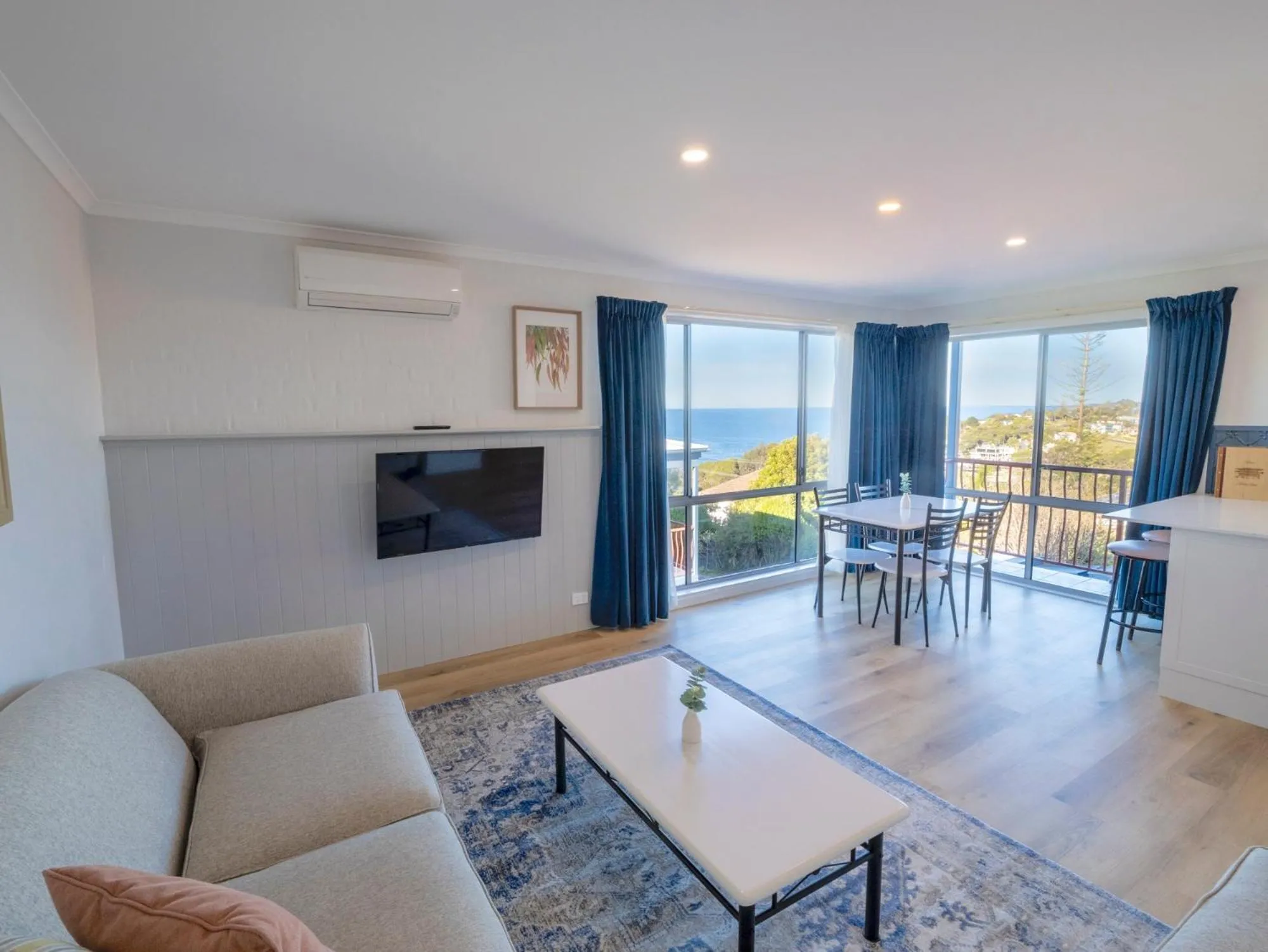 Heritage House Motel & Units