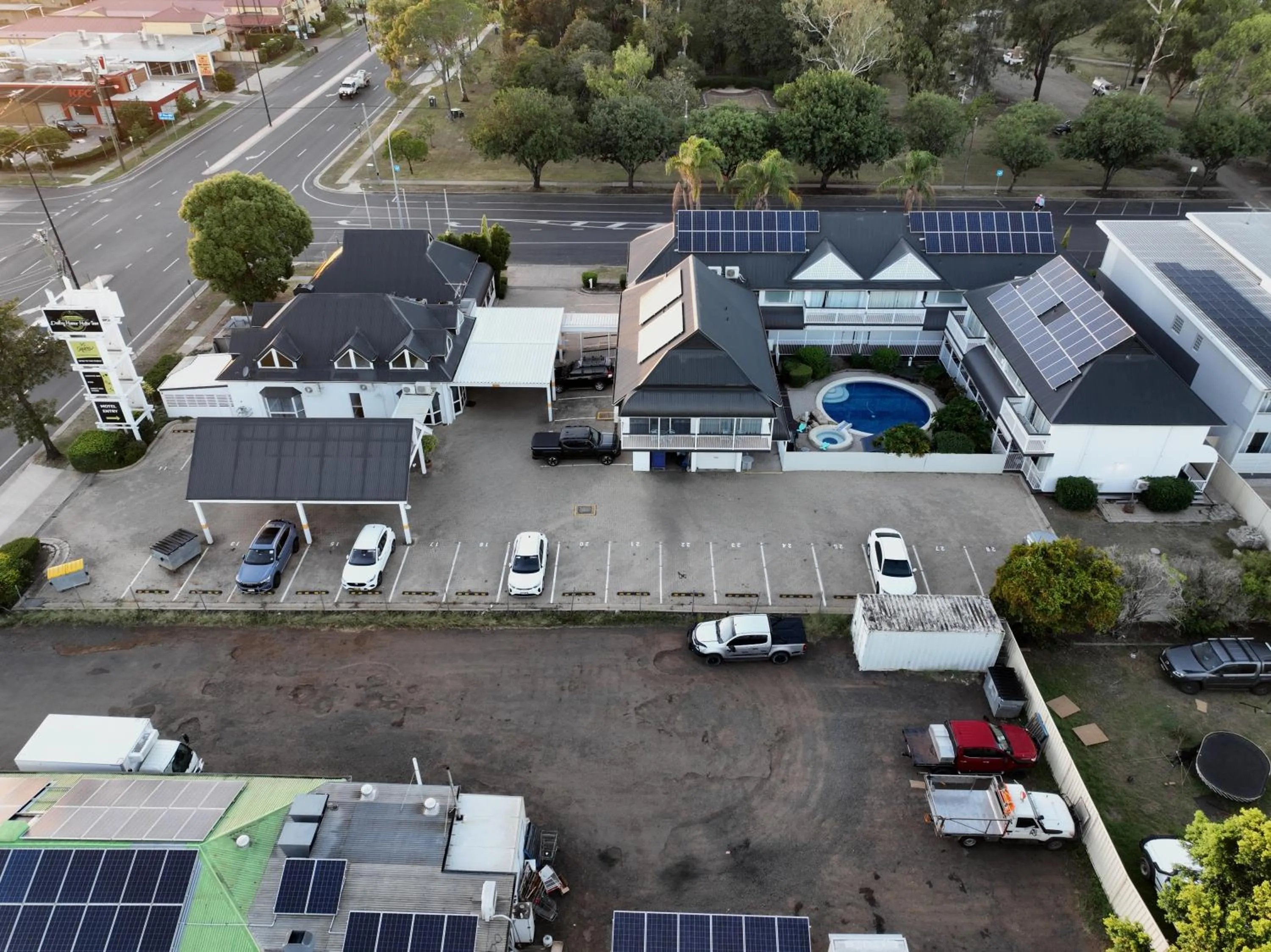 Property building in Dalby Manor Motor Inn