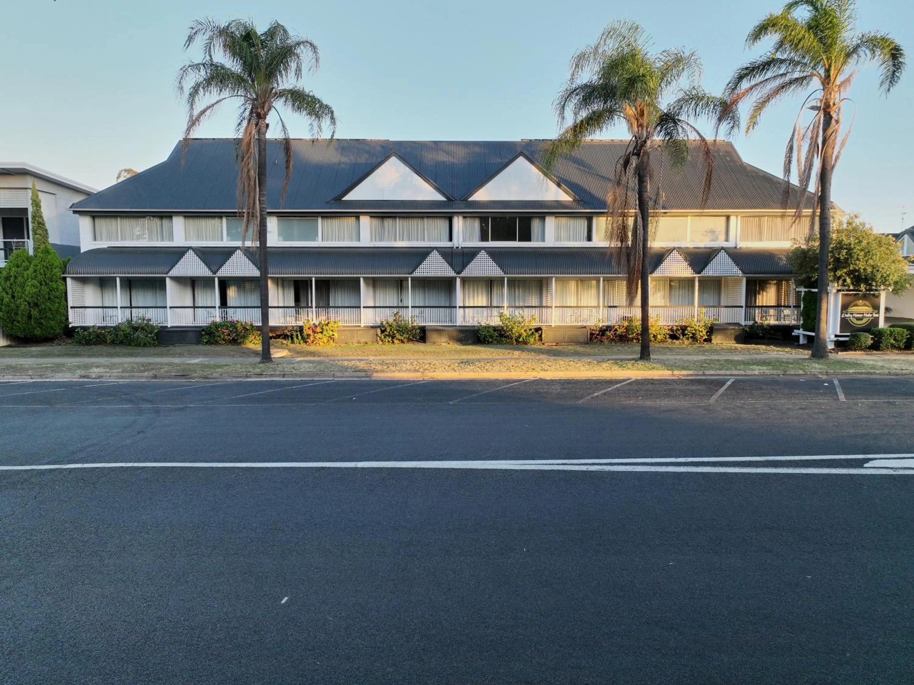 Property building in Dalby Manor Motor Inn