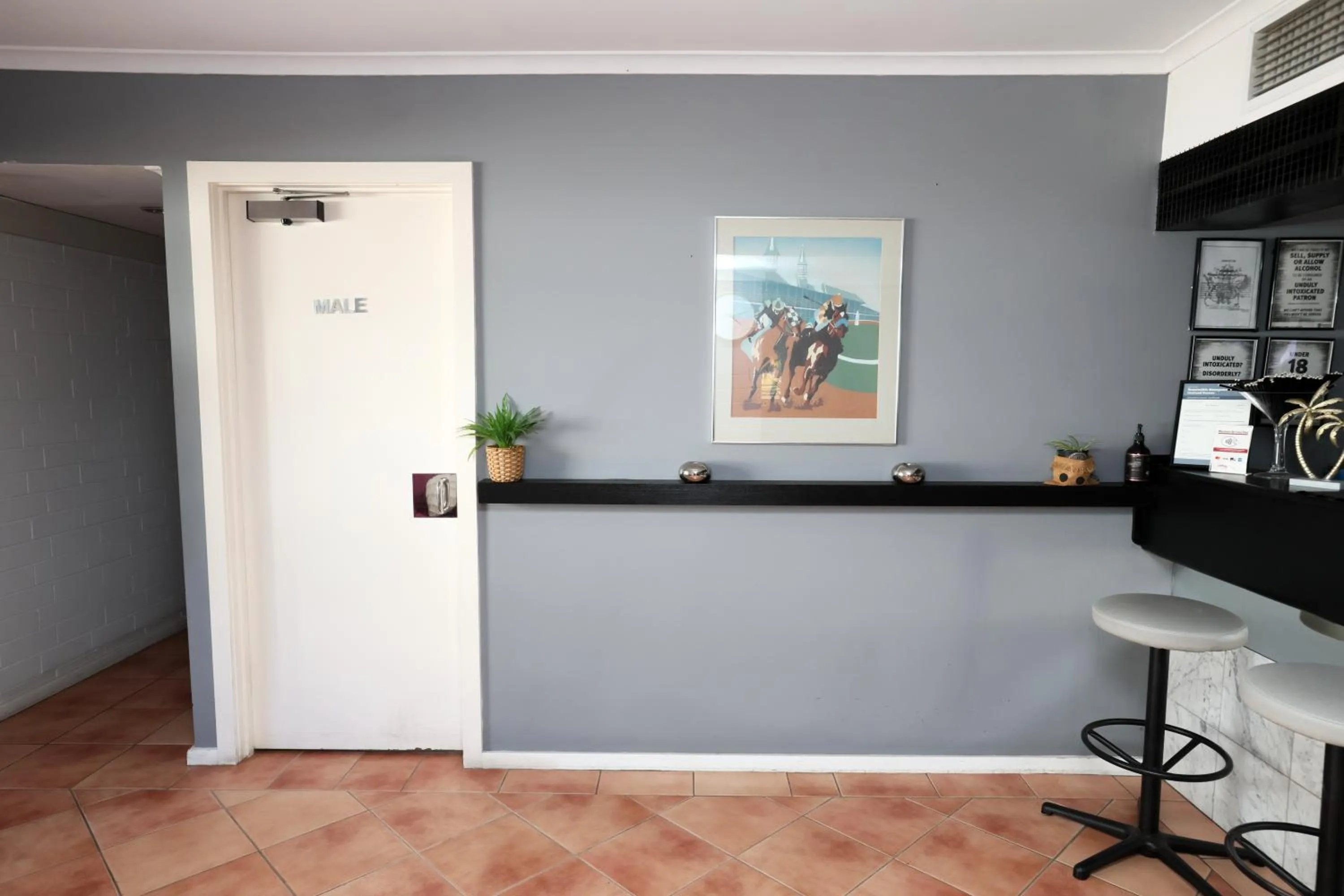 minibar in Dalby Manor Motor Inn