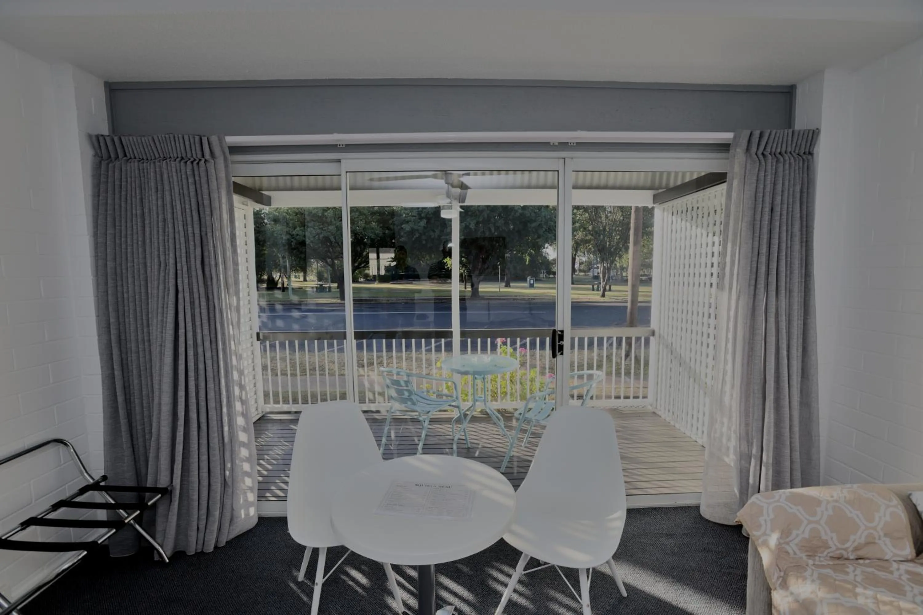 Garden view in Dalby Manor Motor Inn